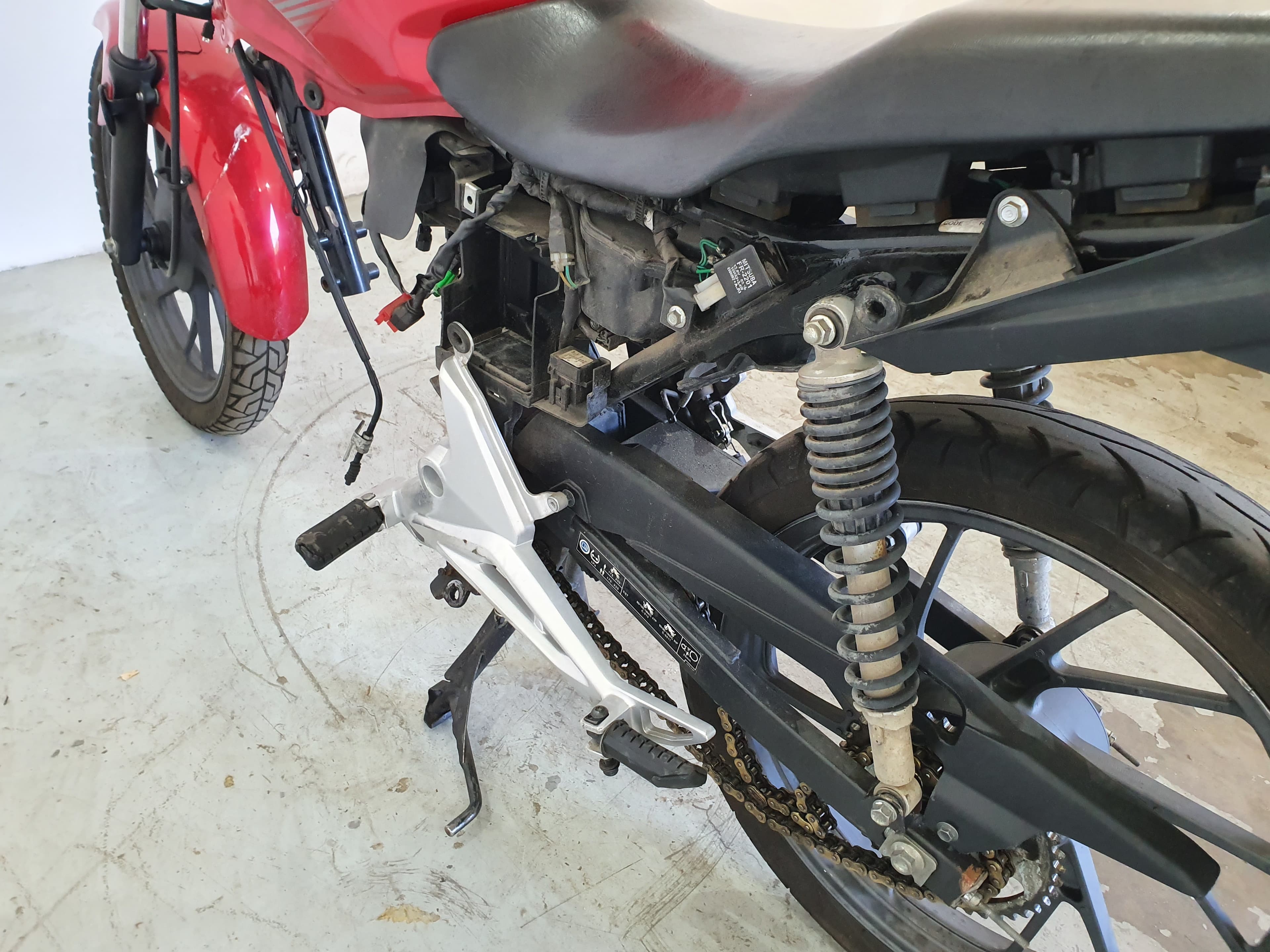 HONDA 125 CBF · Ano 2017 — imagen 5