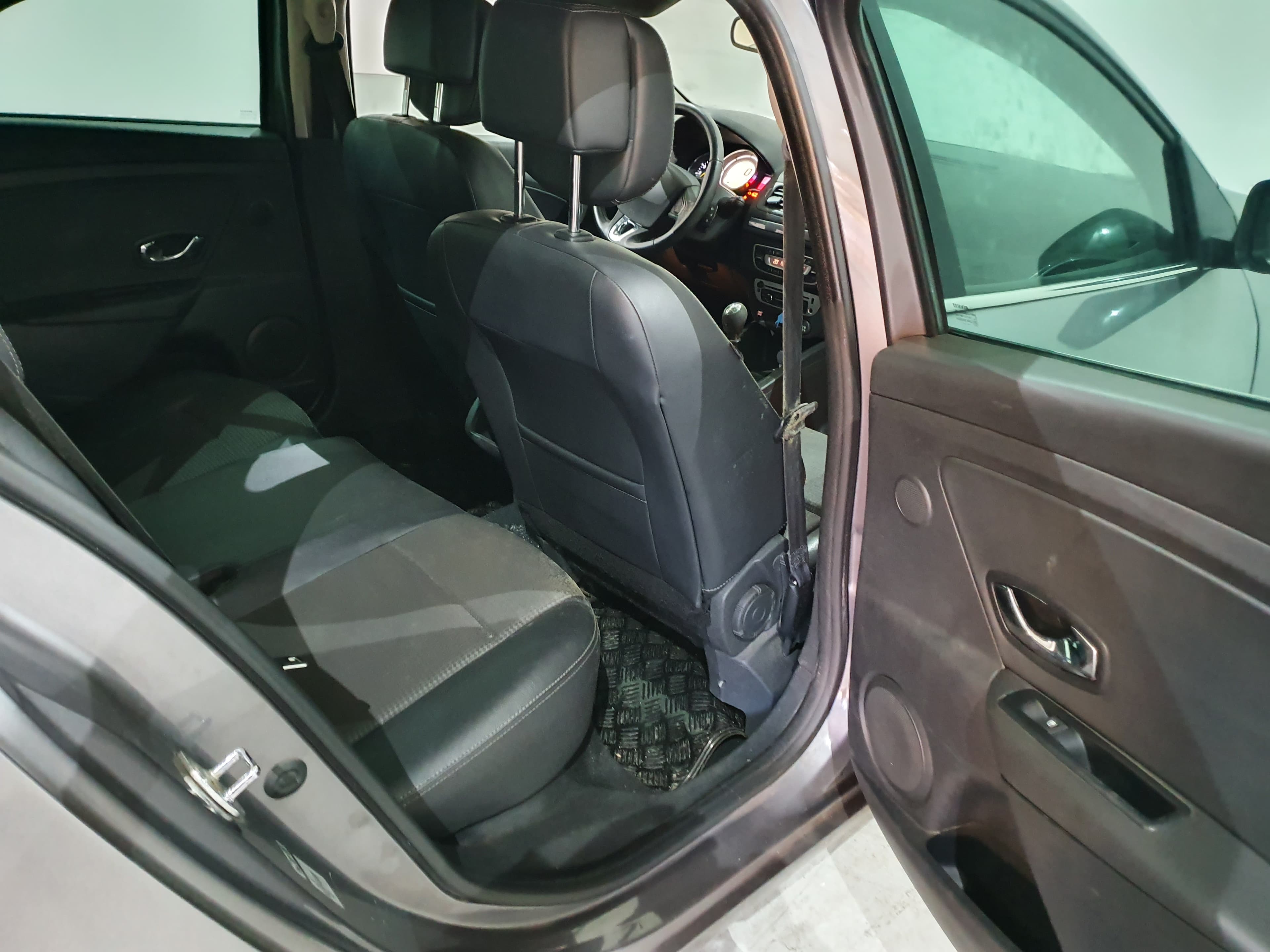Renault Mégane · Ano 2013 — imagem 20