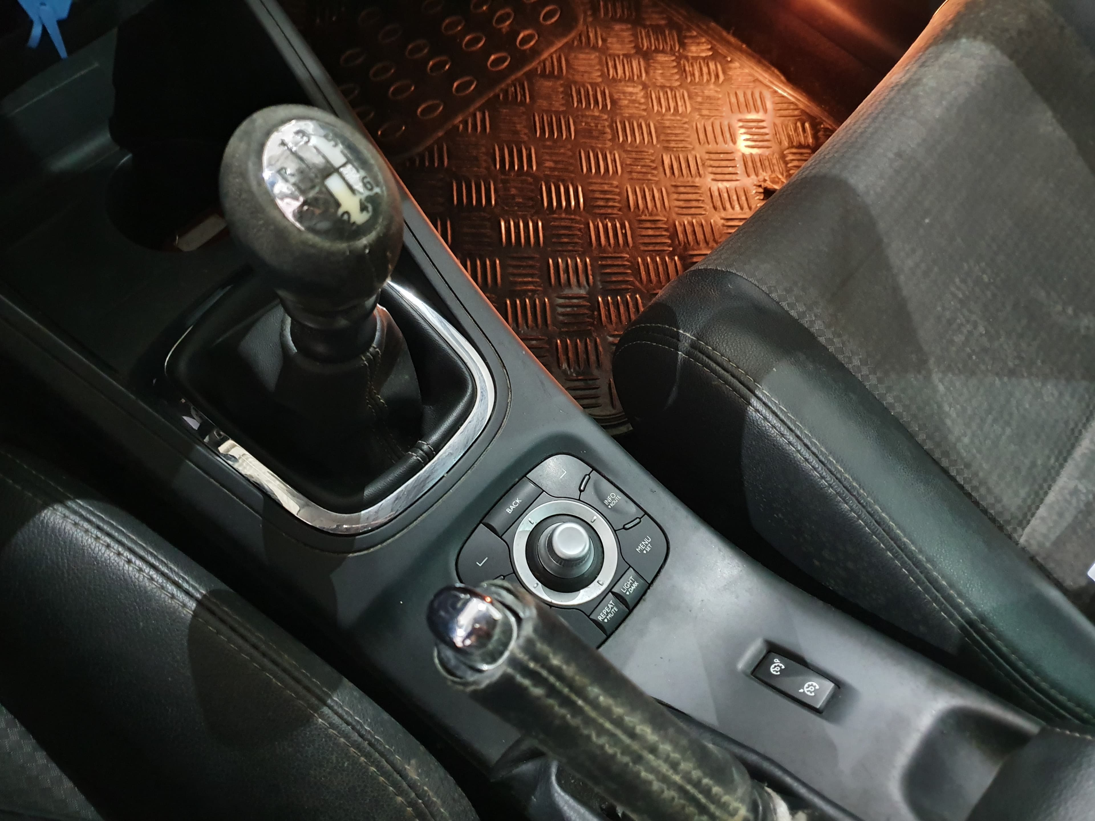 Renault Mégane · Ano 2013 — imagem 38