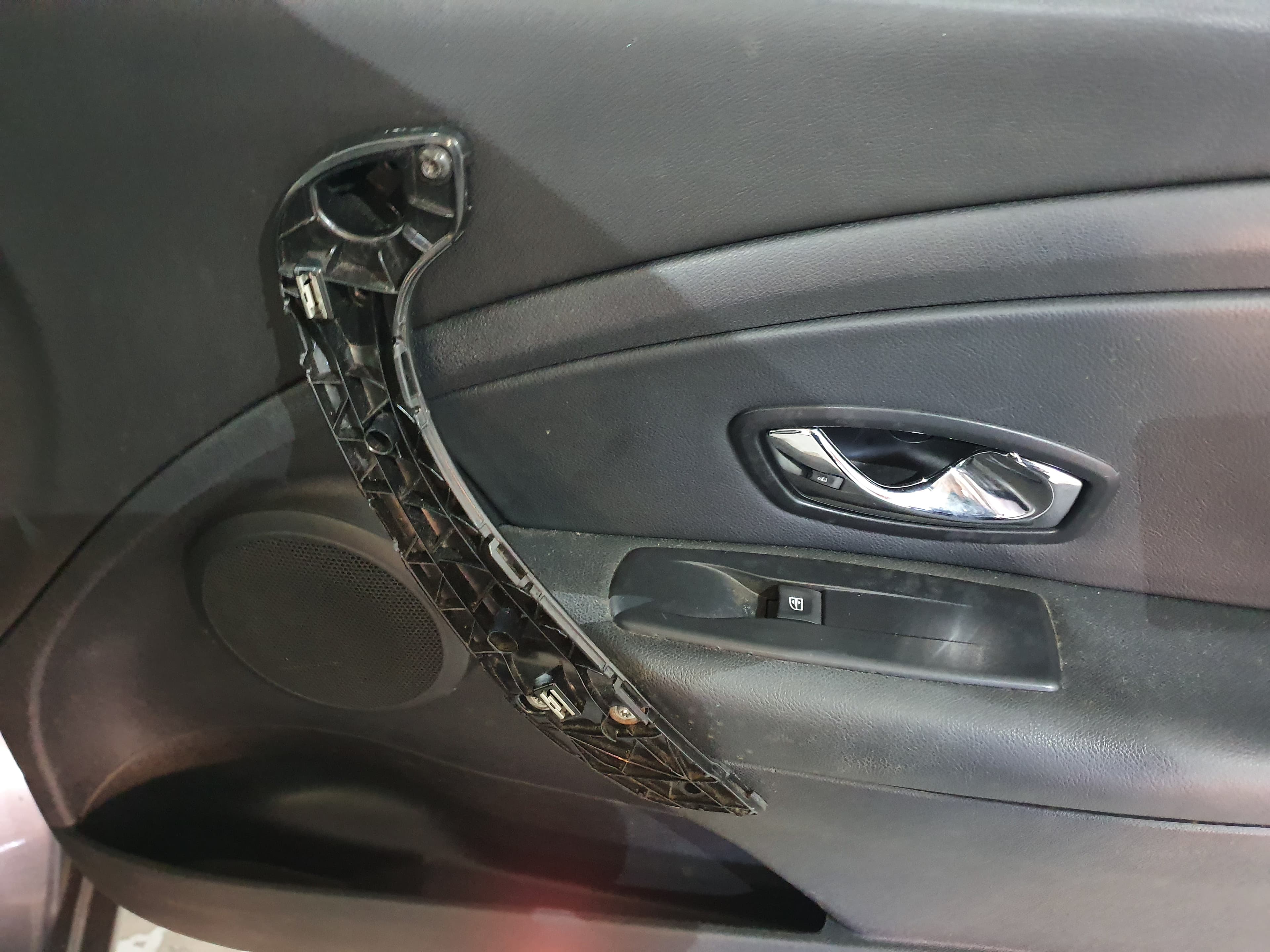 Renault Mégane · Ano 2013 — imagem 25