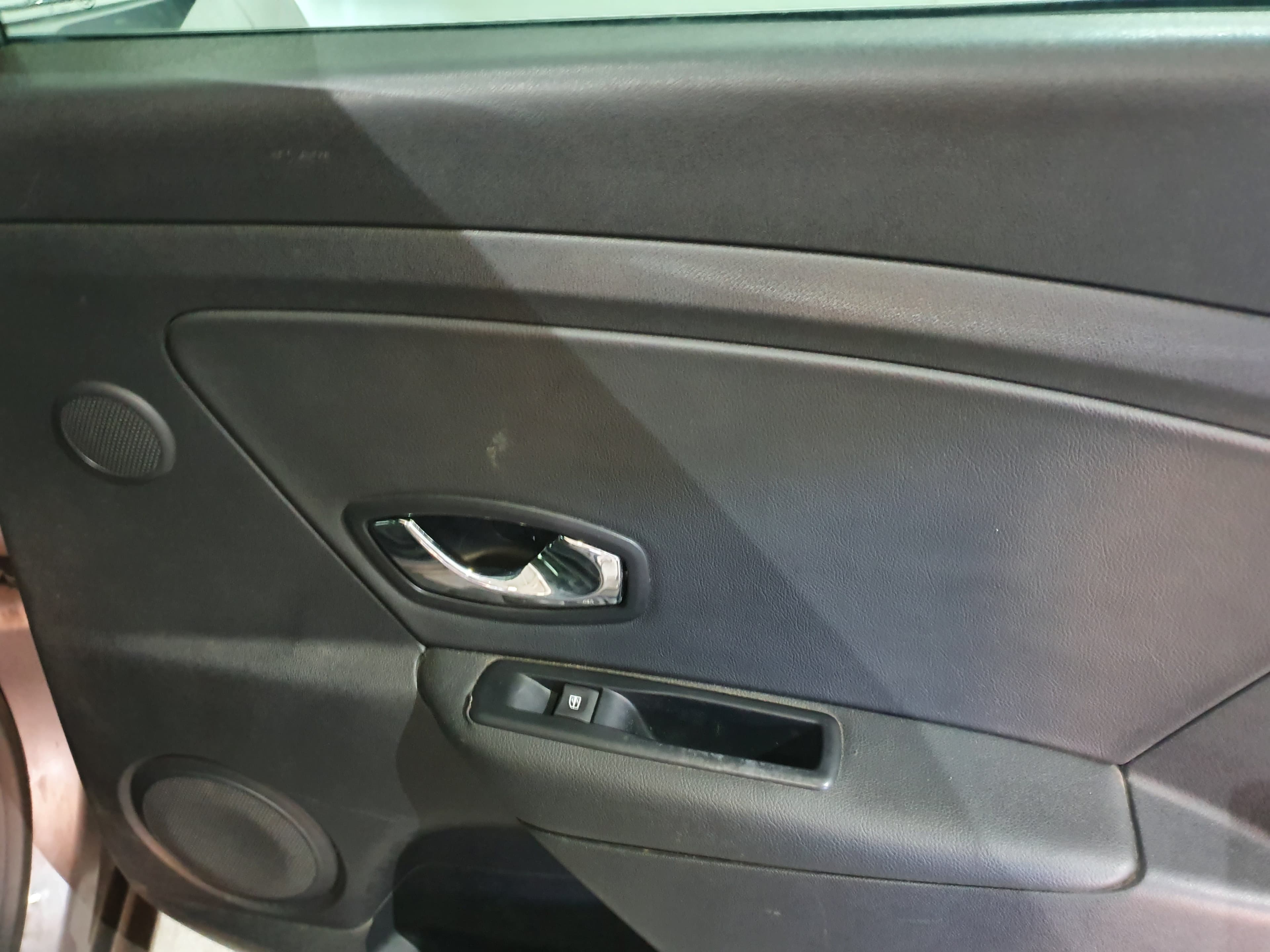 Renault Mégane · Ano 2013 — imagem 21