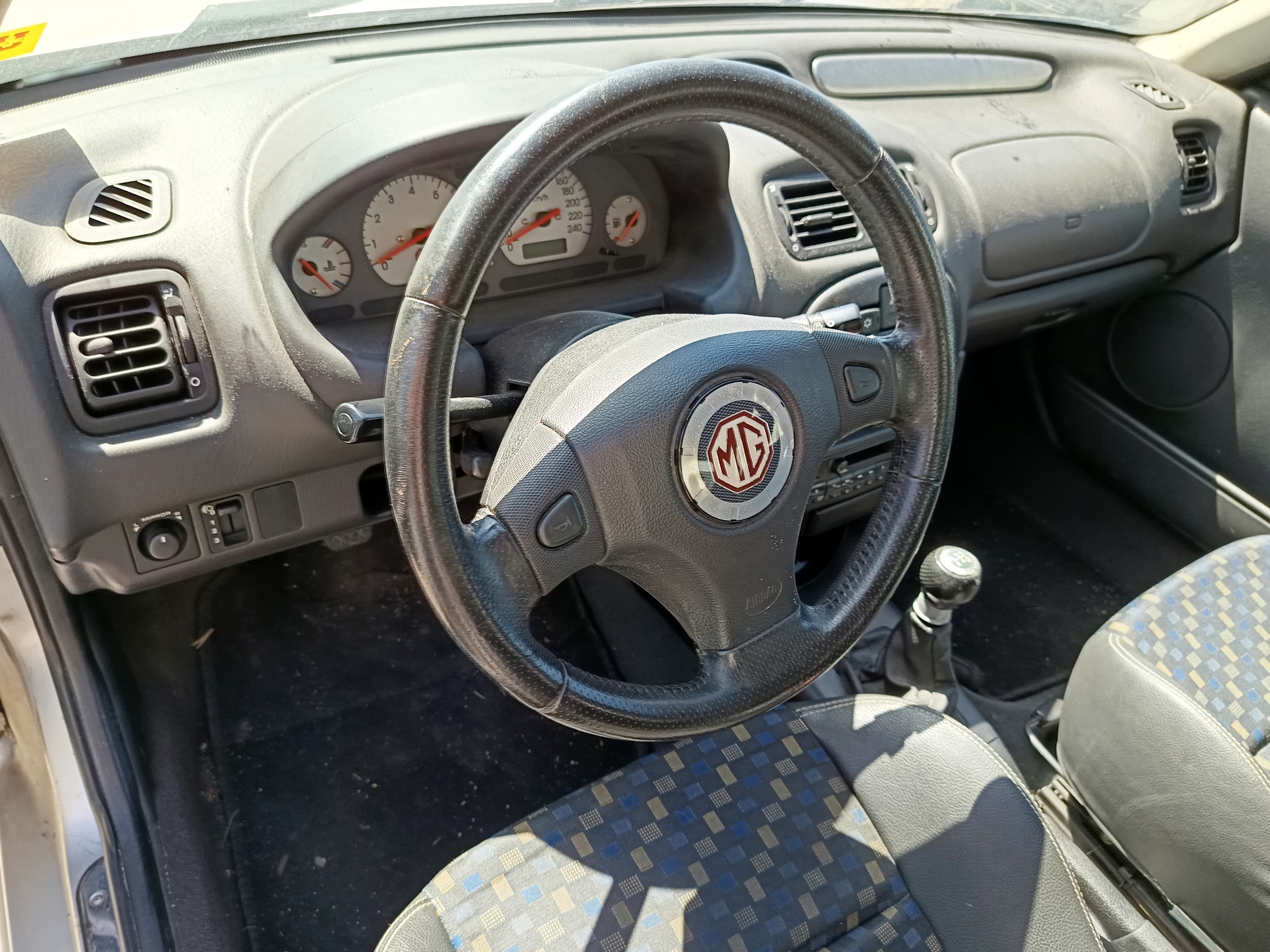 MG ZR · 2002 — imagem 37