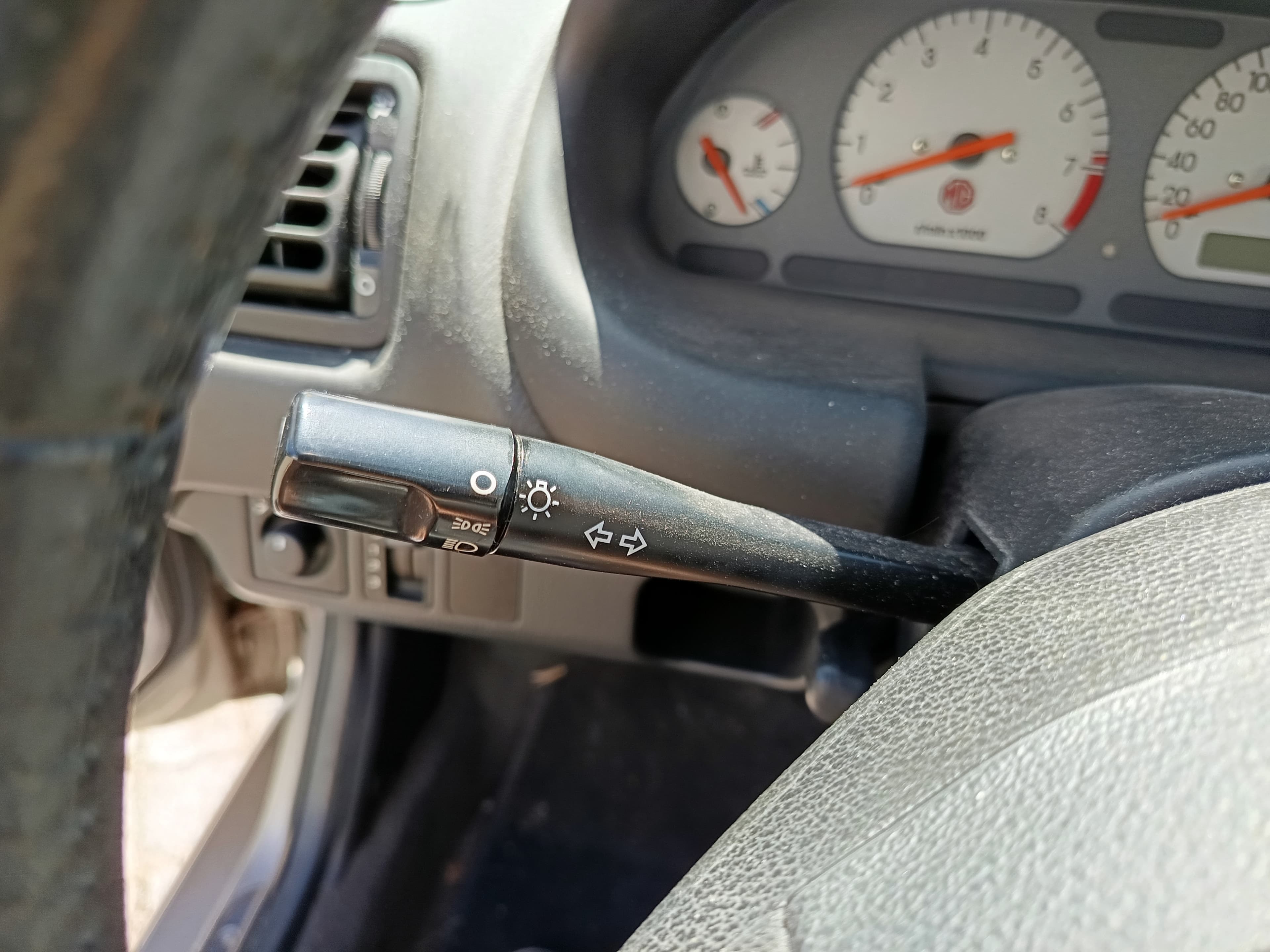 MG ZR · 2002 — imagem 35