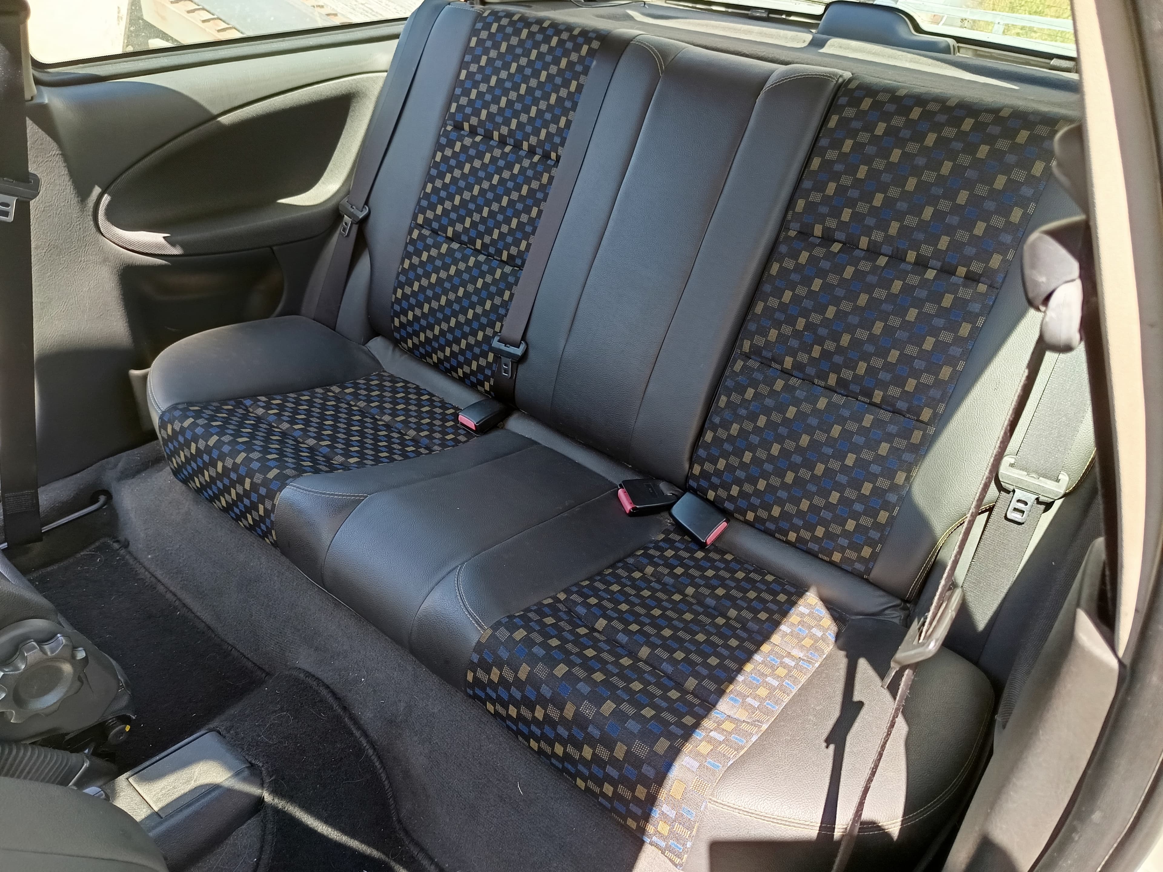 MG ZR · 2002 — imagem 25