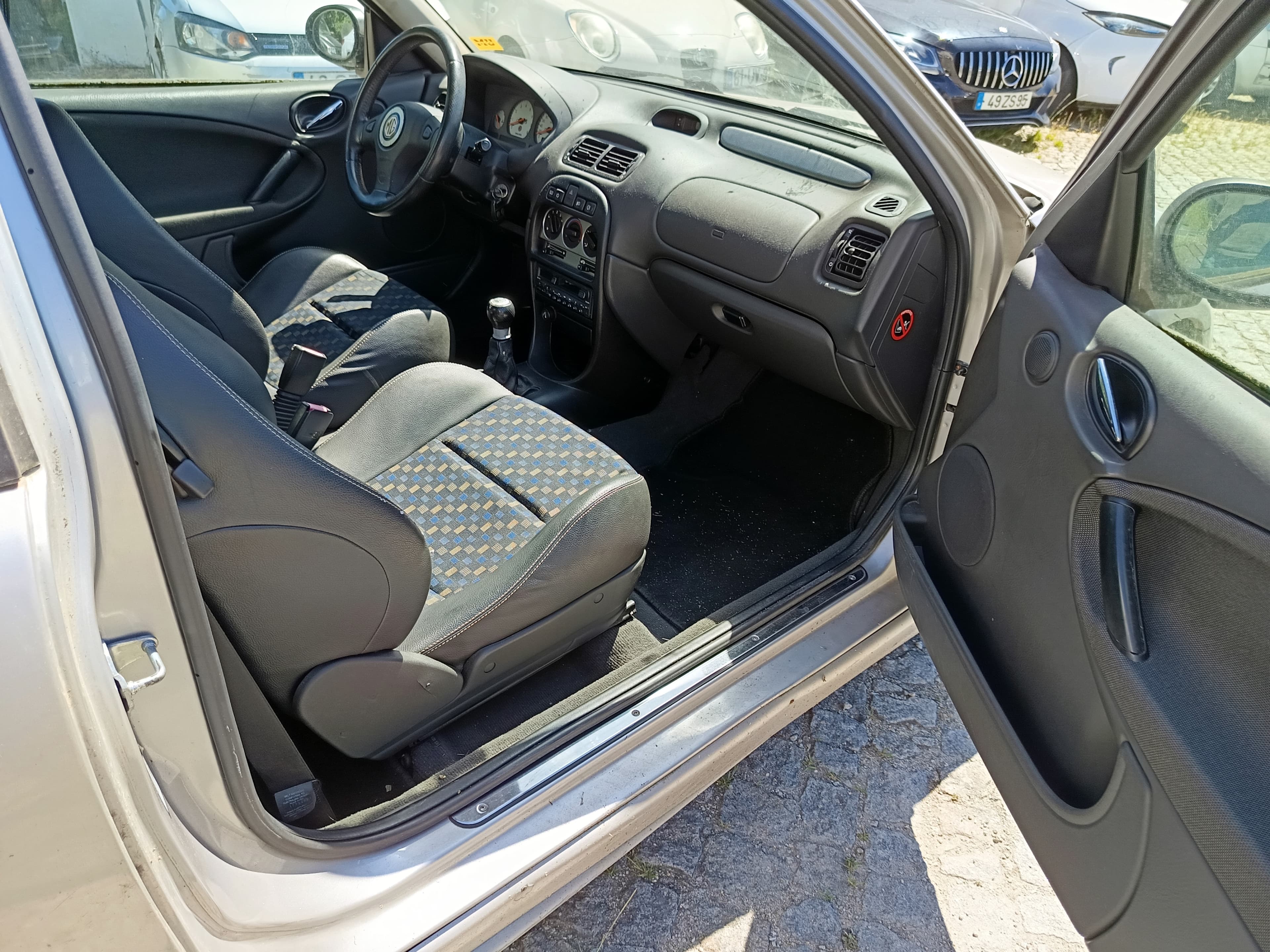 MG ZR · 2002 — imagem 21