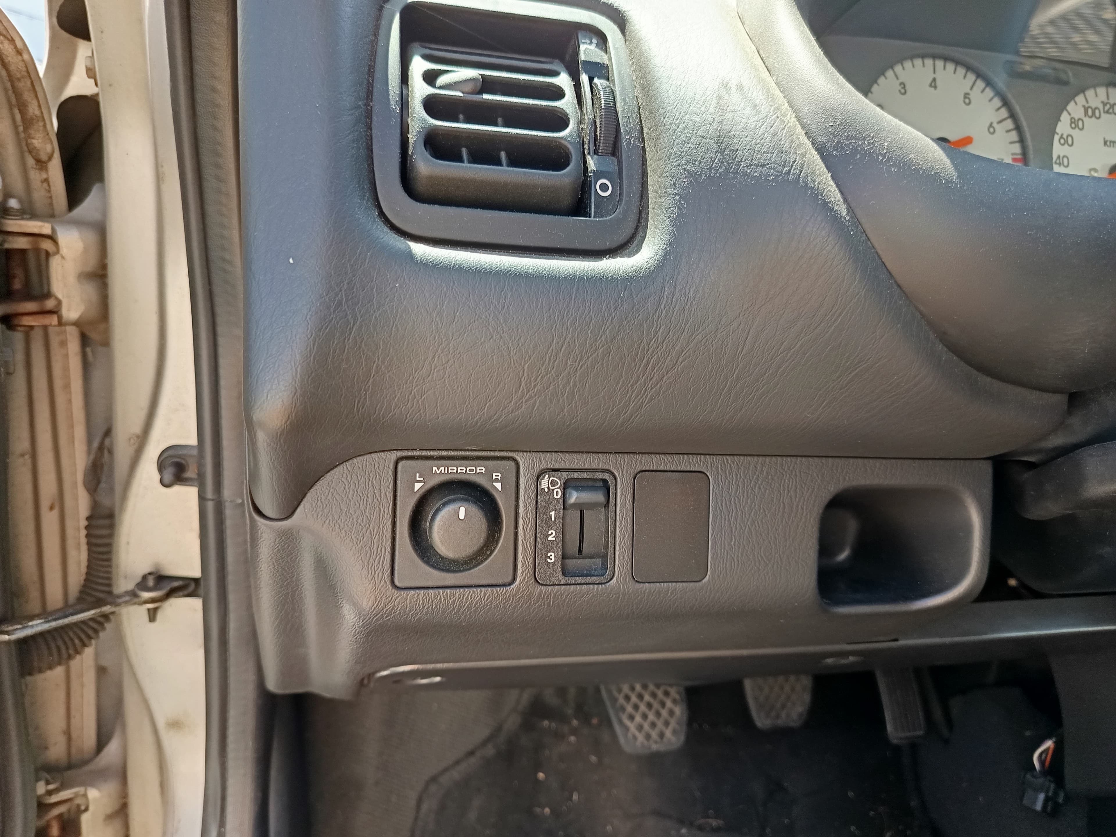 MG ZR · 2002 — imagem 36