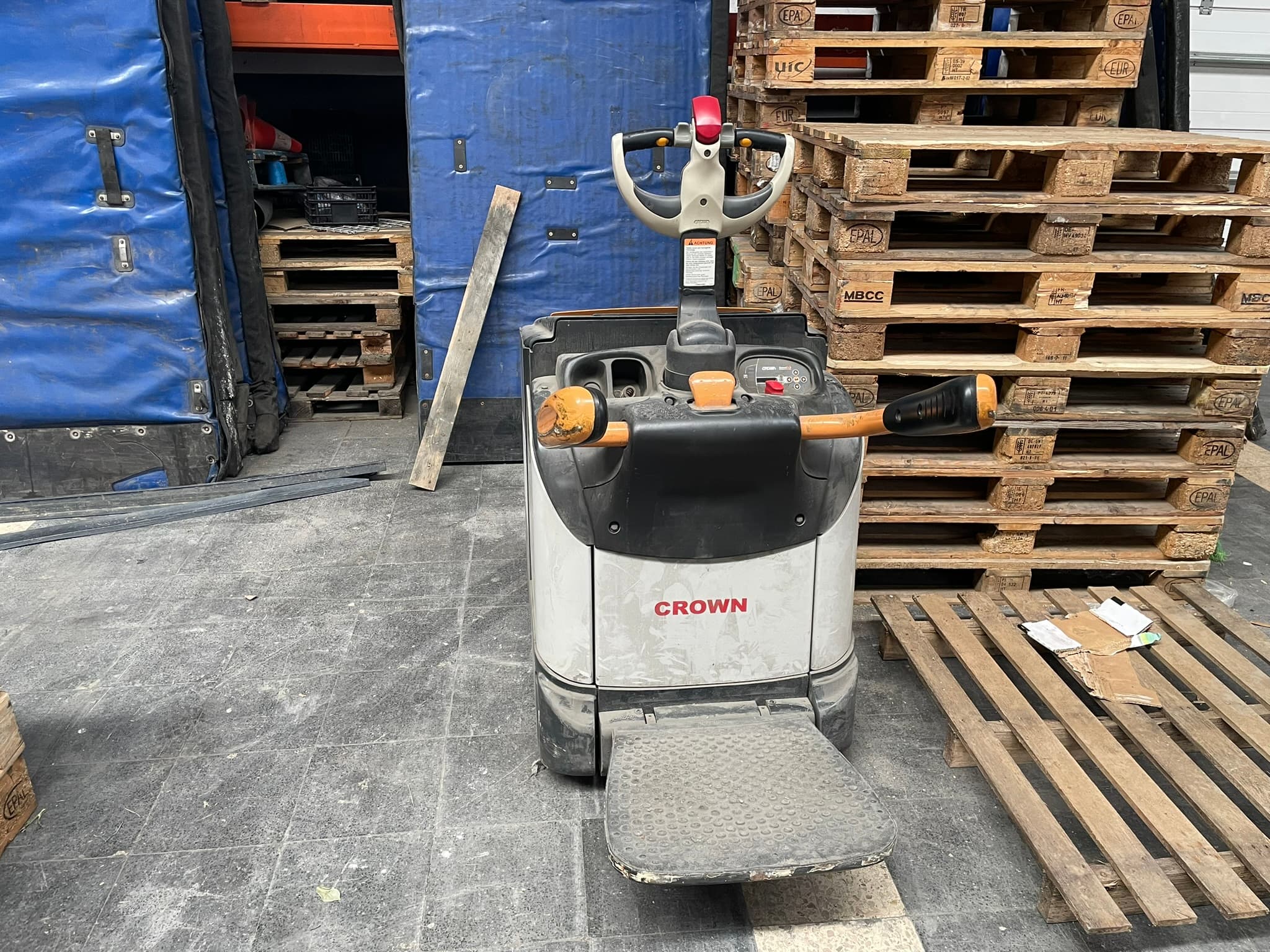 Chariot élévateur — image 4