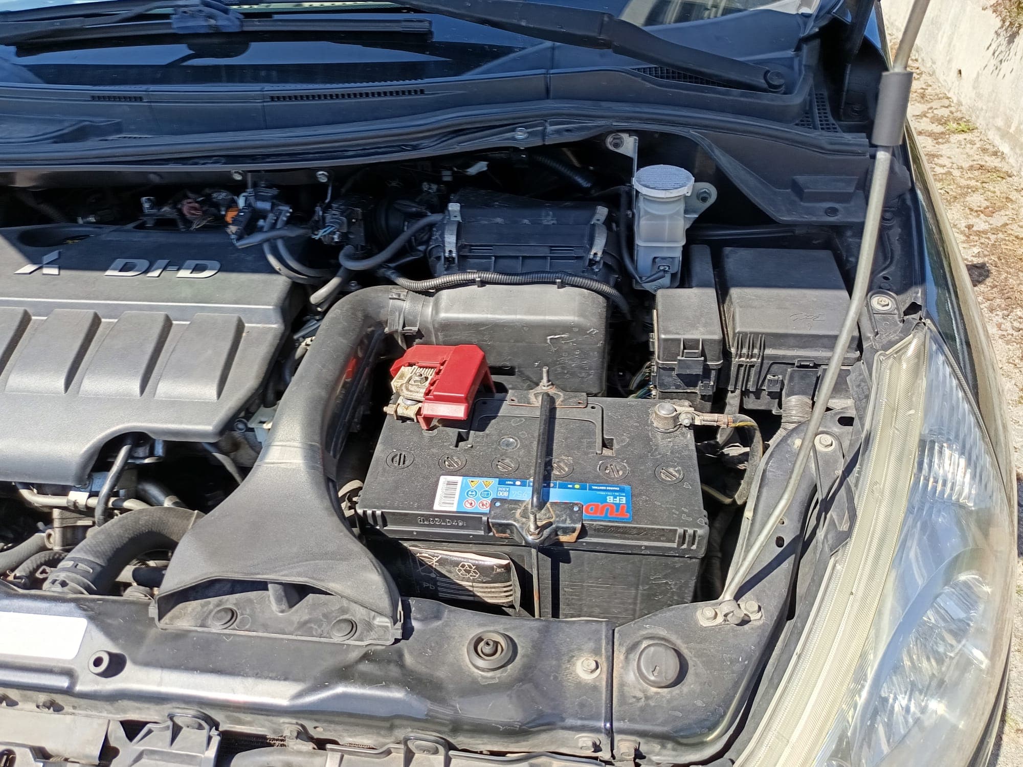 Mitsubishi Grandis 2.0 DI-D · 7 Lugares — image 22
