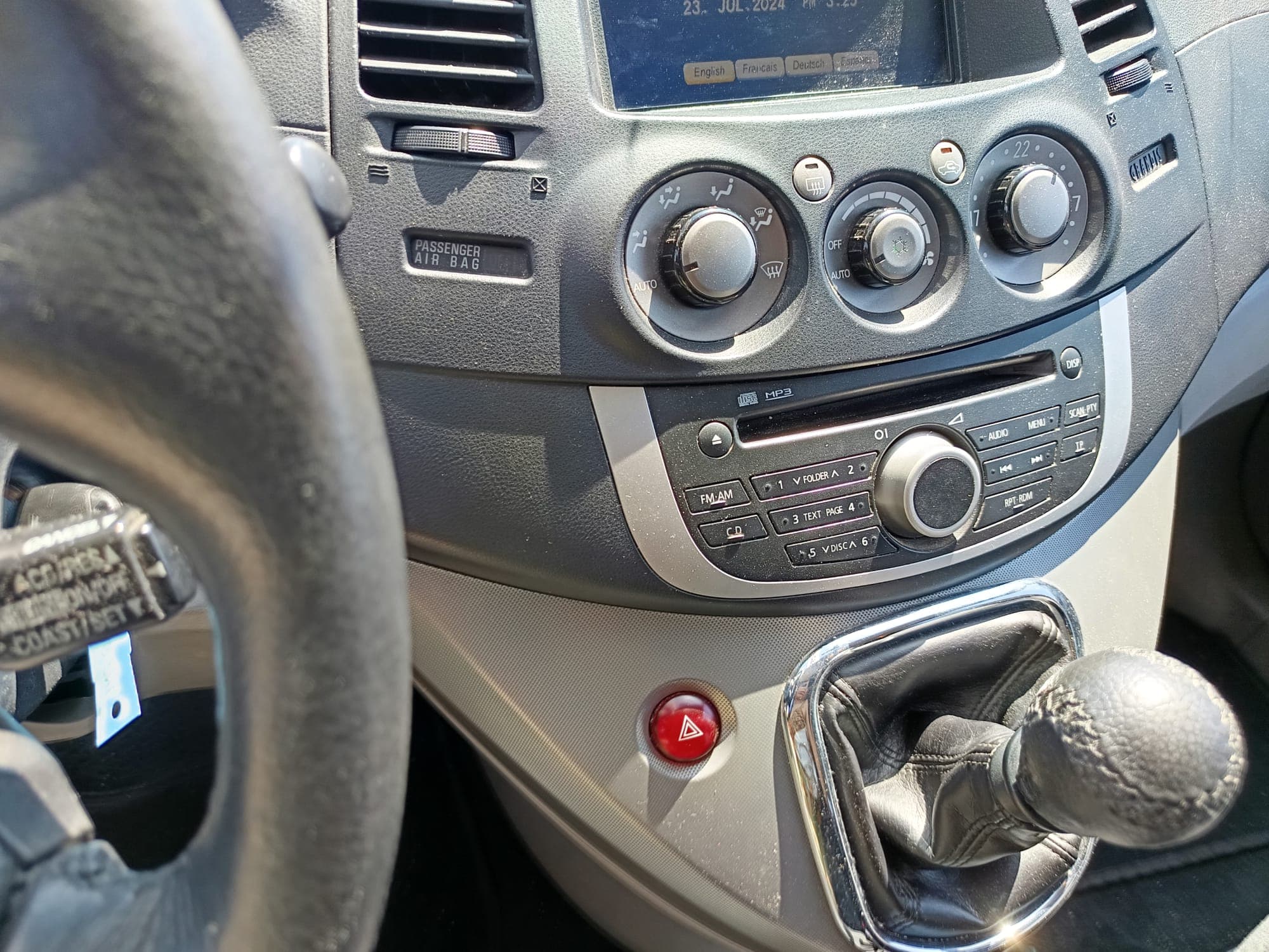 Mitsubishi Grandis 2.0 DI-D · 7 Lugares — image 29