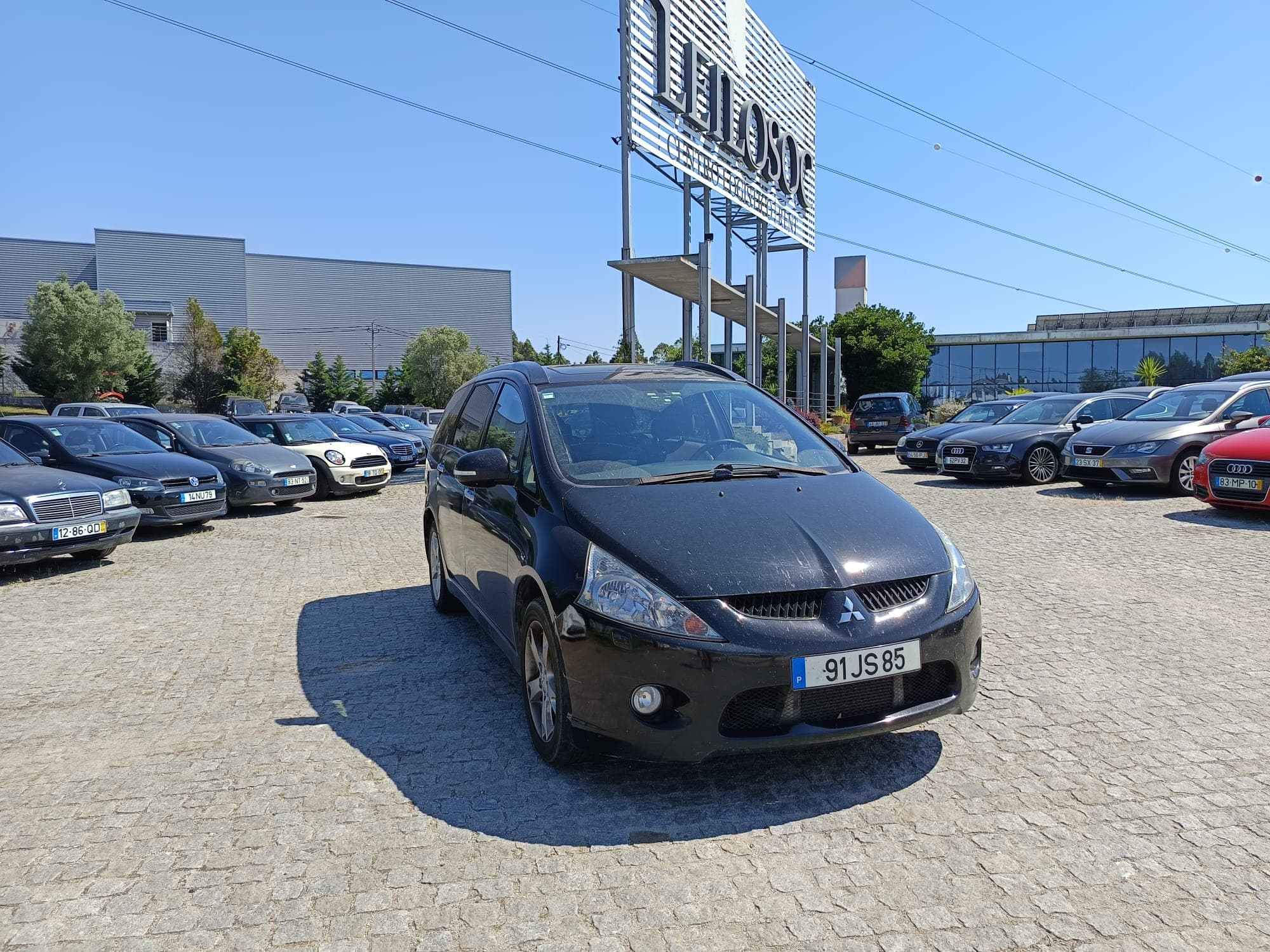 Mitsubishi Grandis 2.0 DI-D · 7 Lugares — image 1