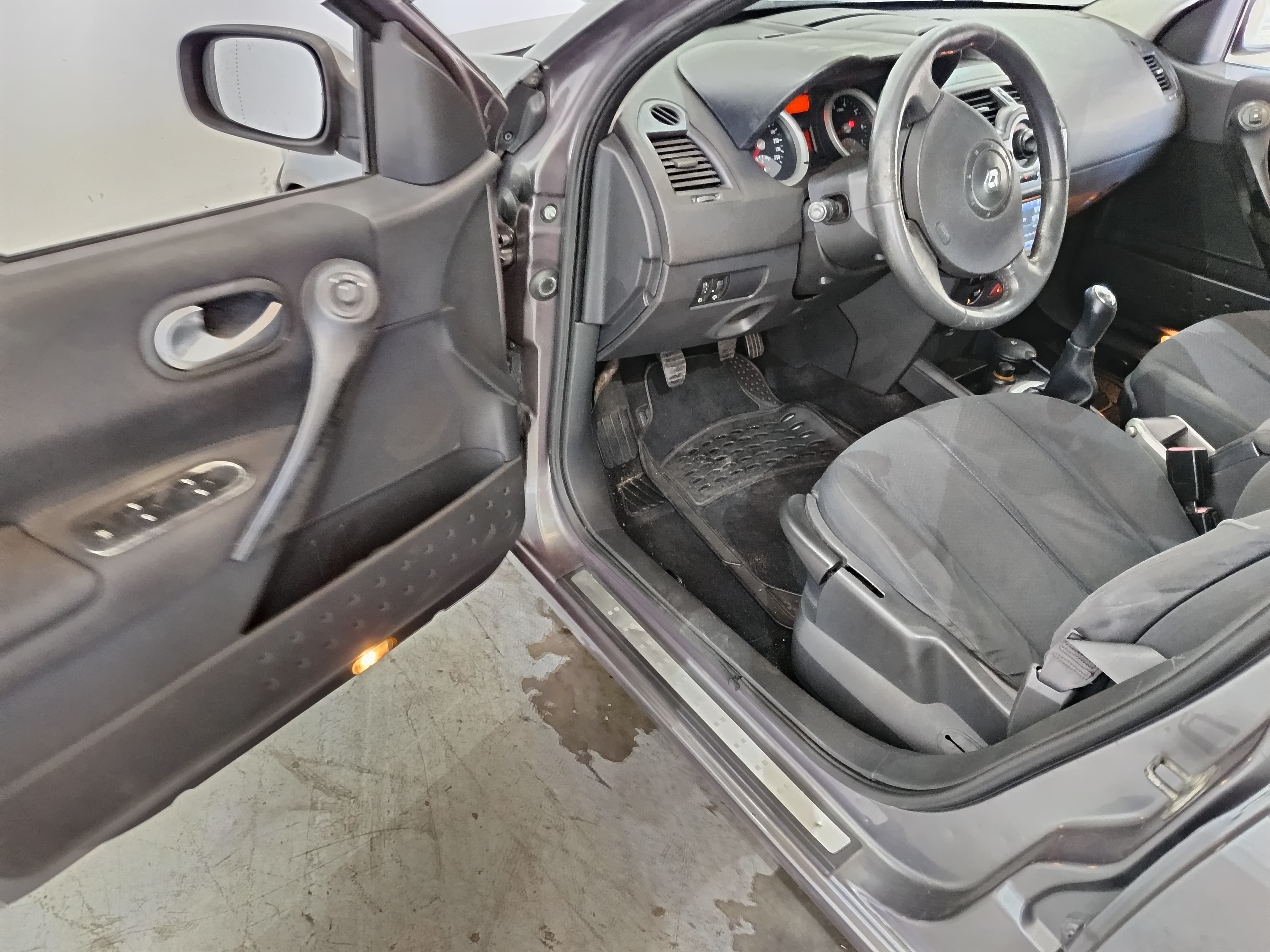 Renault Mégane · Ano 2003 — imagen 30