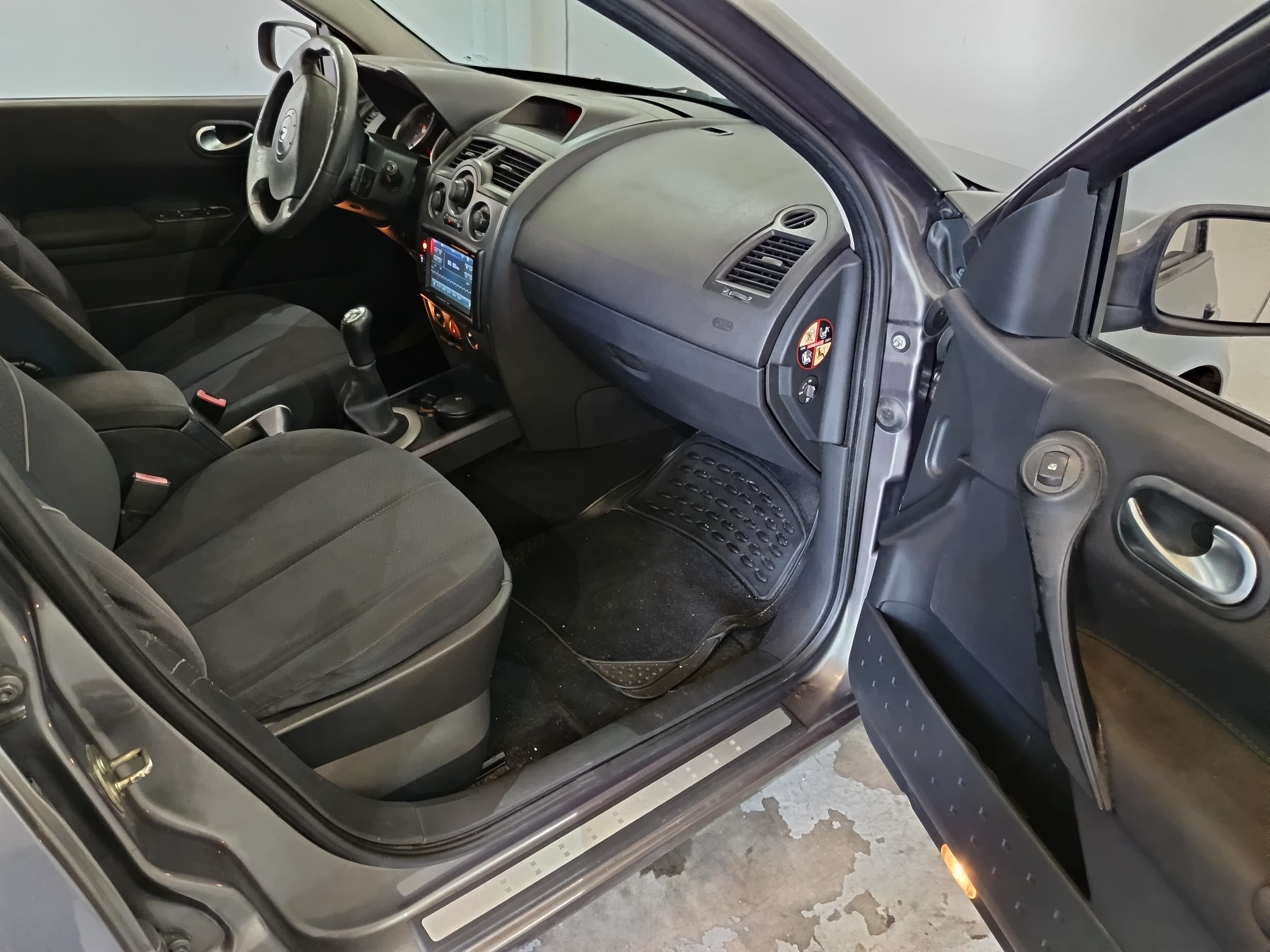 Renault Mégane · Ano 2003 — imagen 25