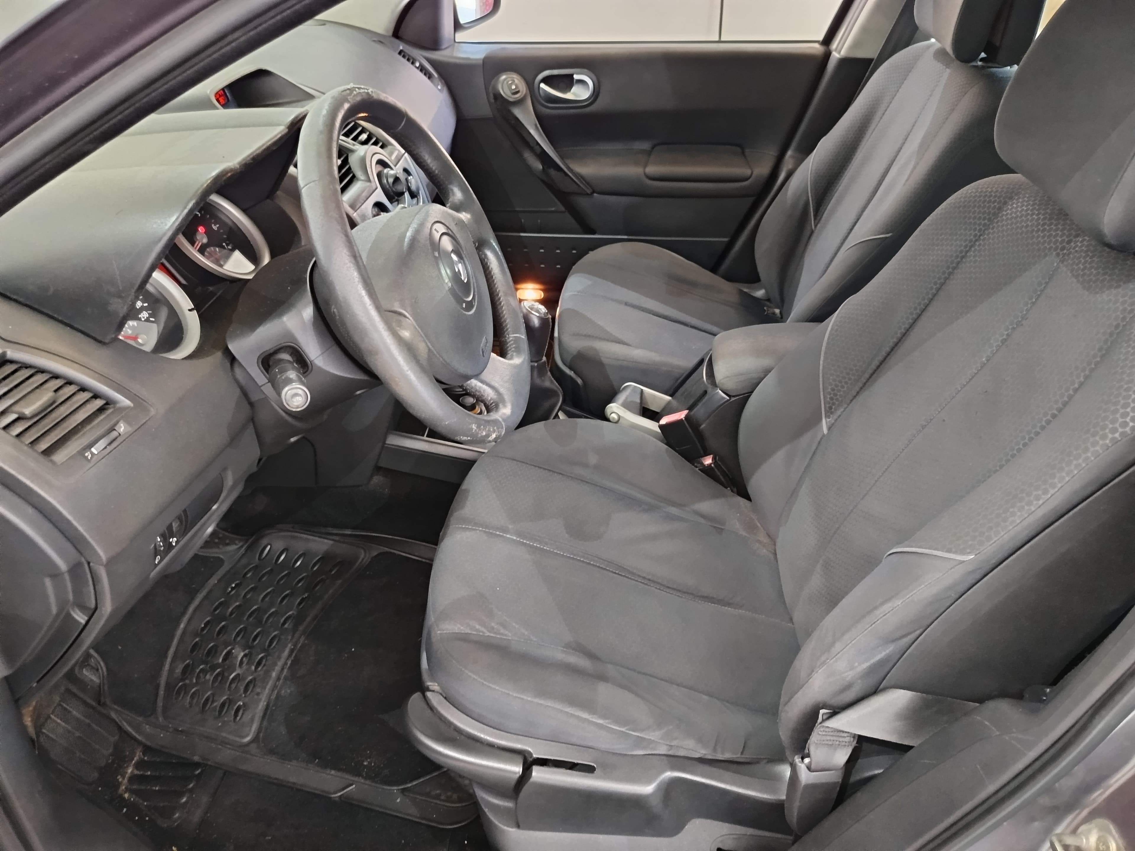 Renault Mégane · Ano 2003 — imagen 33