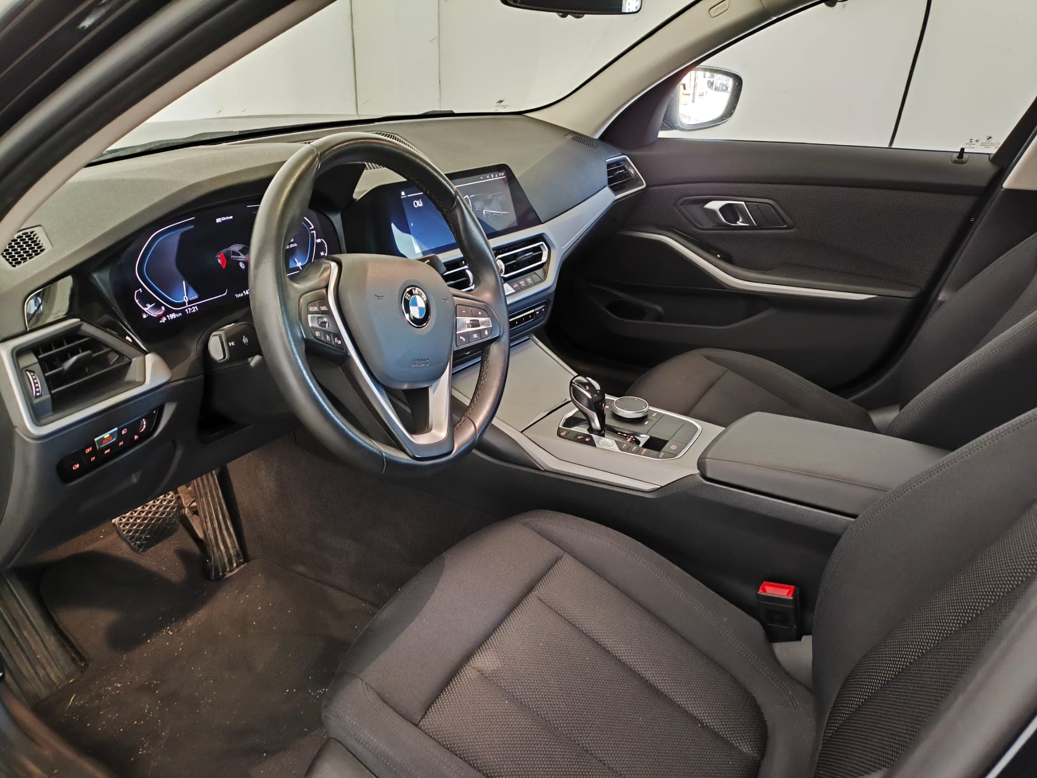 BMW 330E · Ano 2020 — image 17