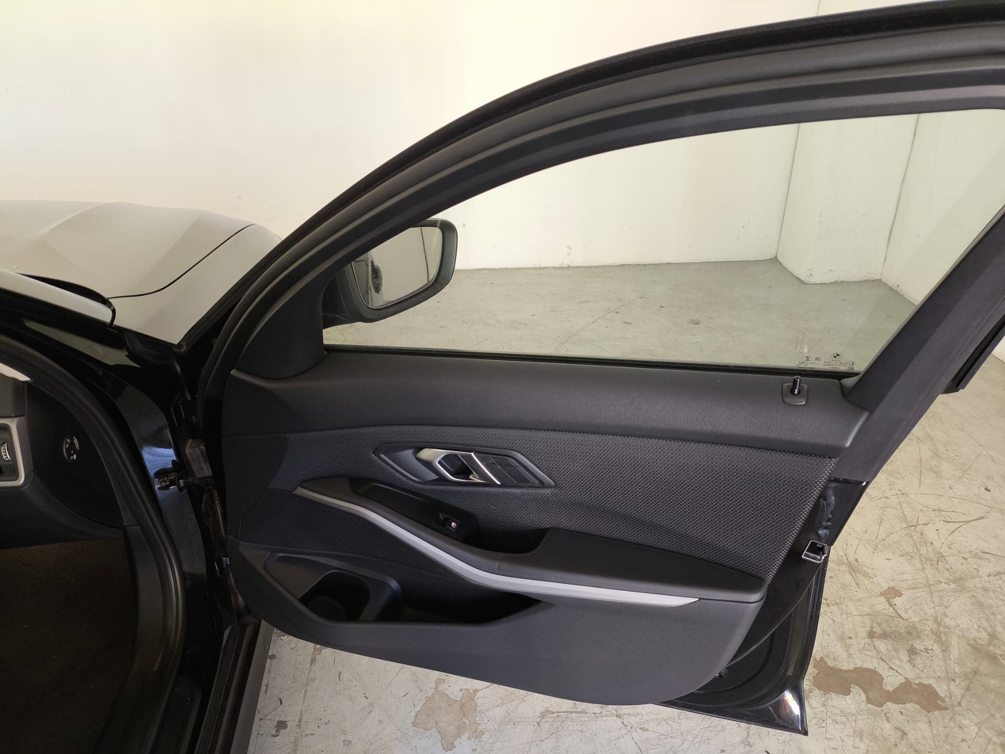 BMW 330E · Ano 2020 — image 19