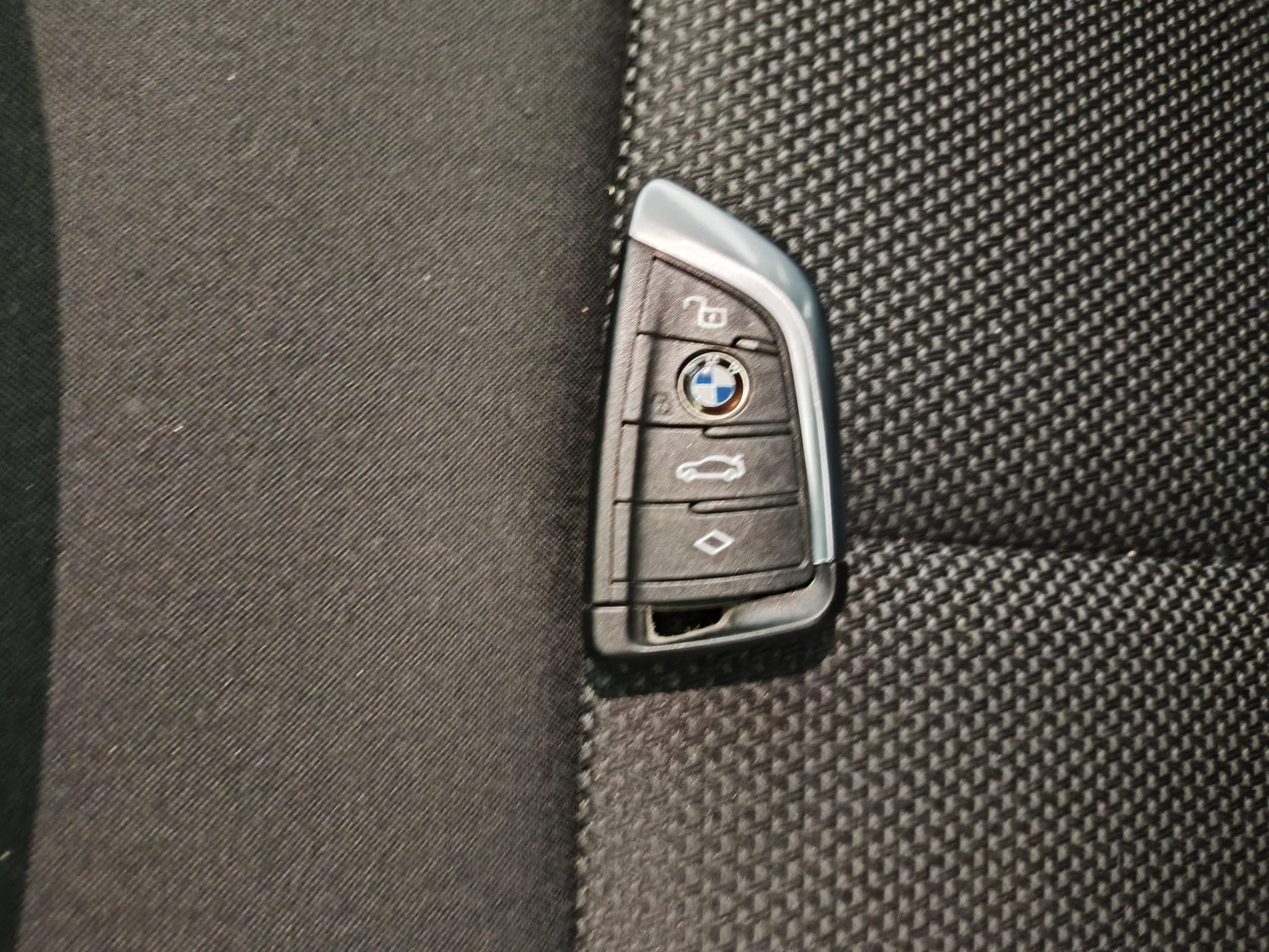 BMW 330E · Ano 2020 — image 33