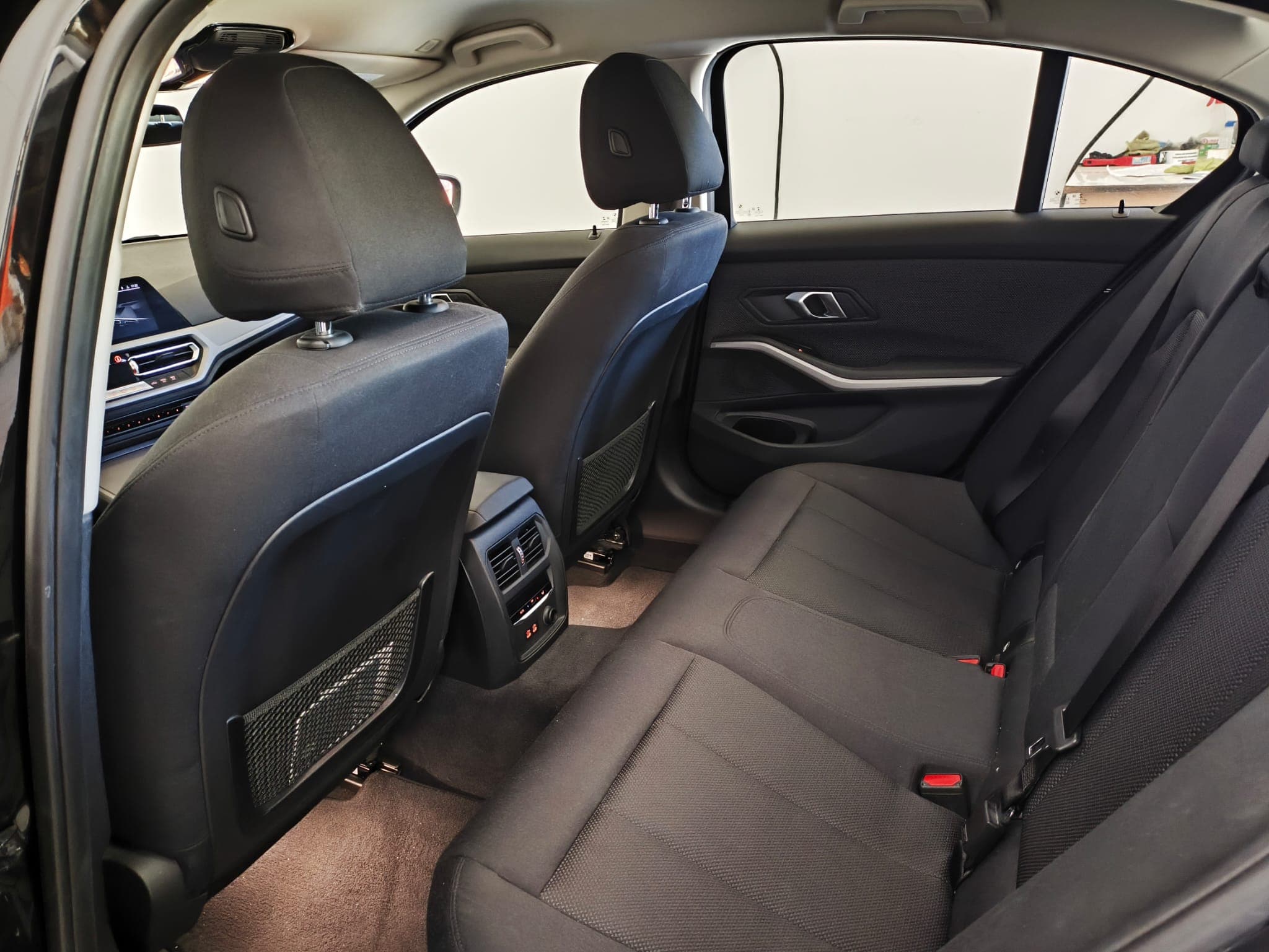 BMW 330E · Ano 2020 — image 25