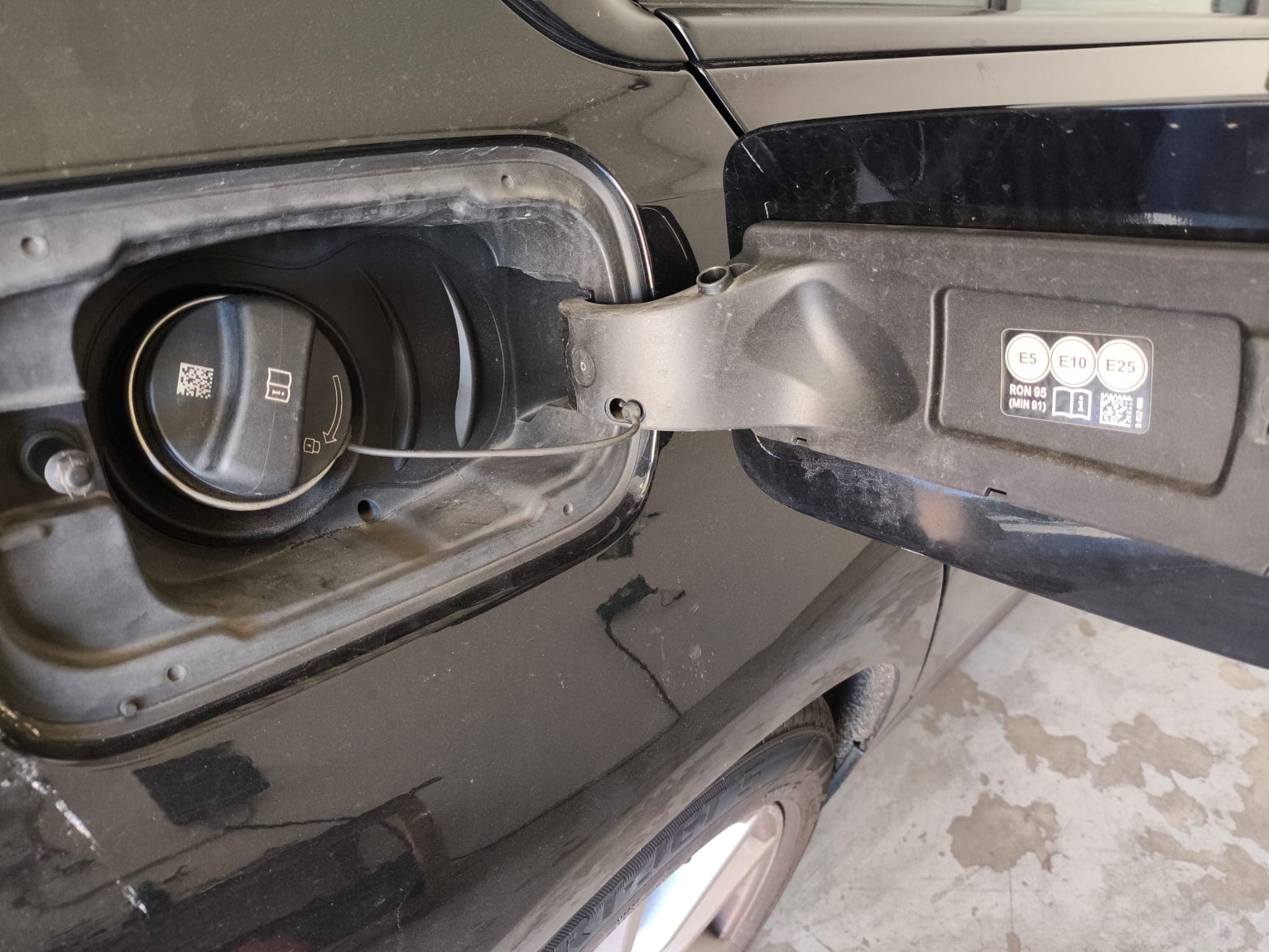 BMW 330E · Ano 2020 — image 16