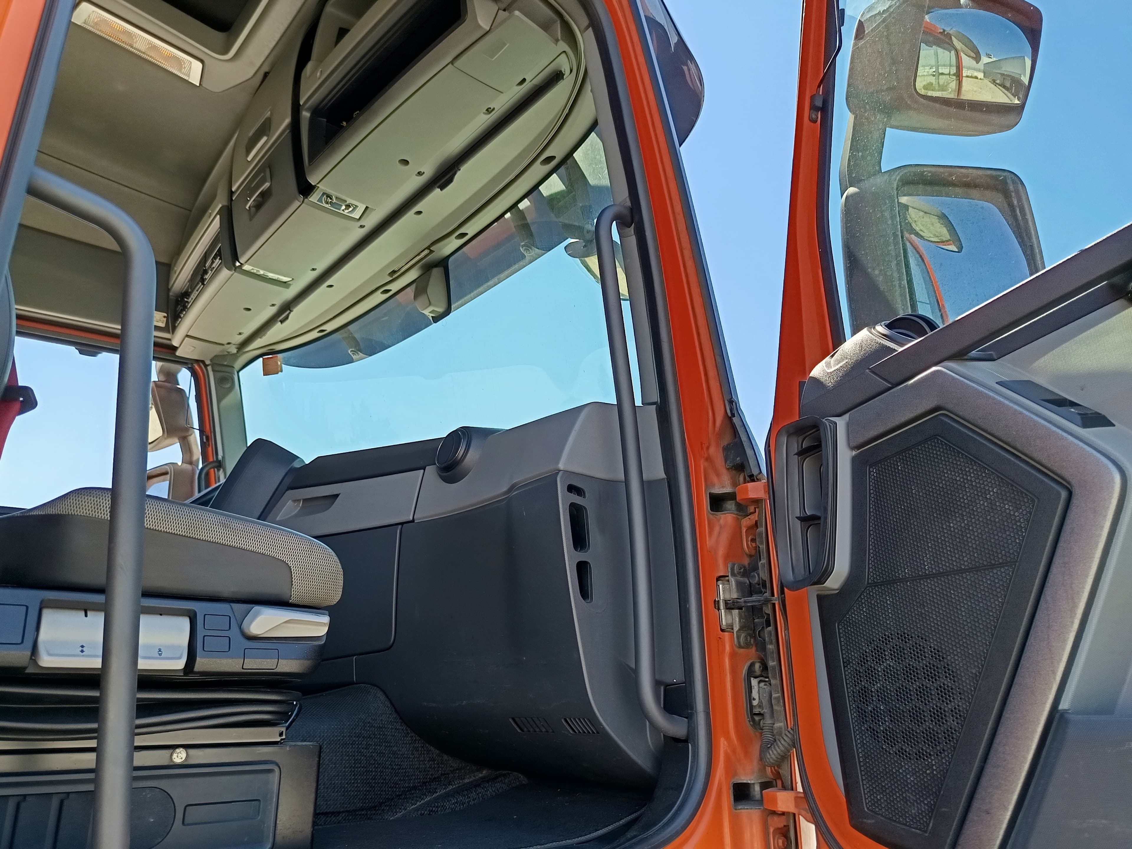 Renault T480 HD001 · Ano 2015 — imagen 13