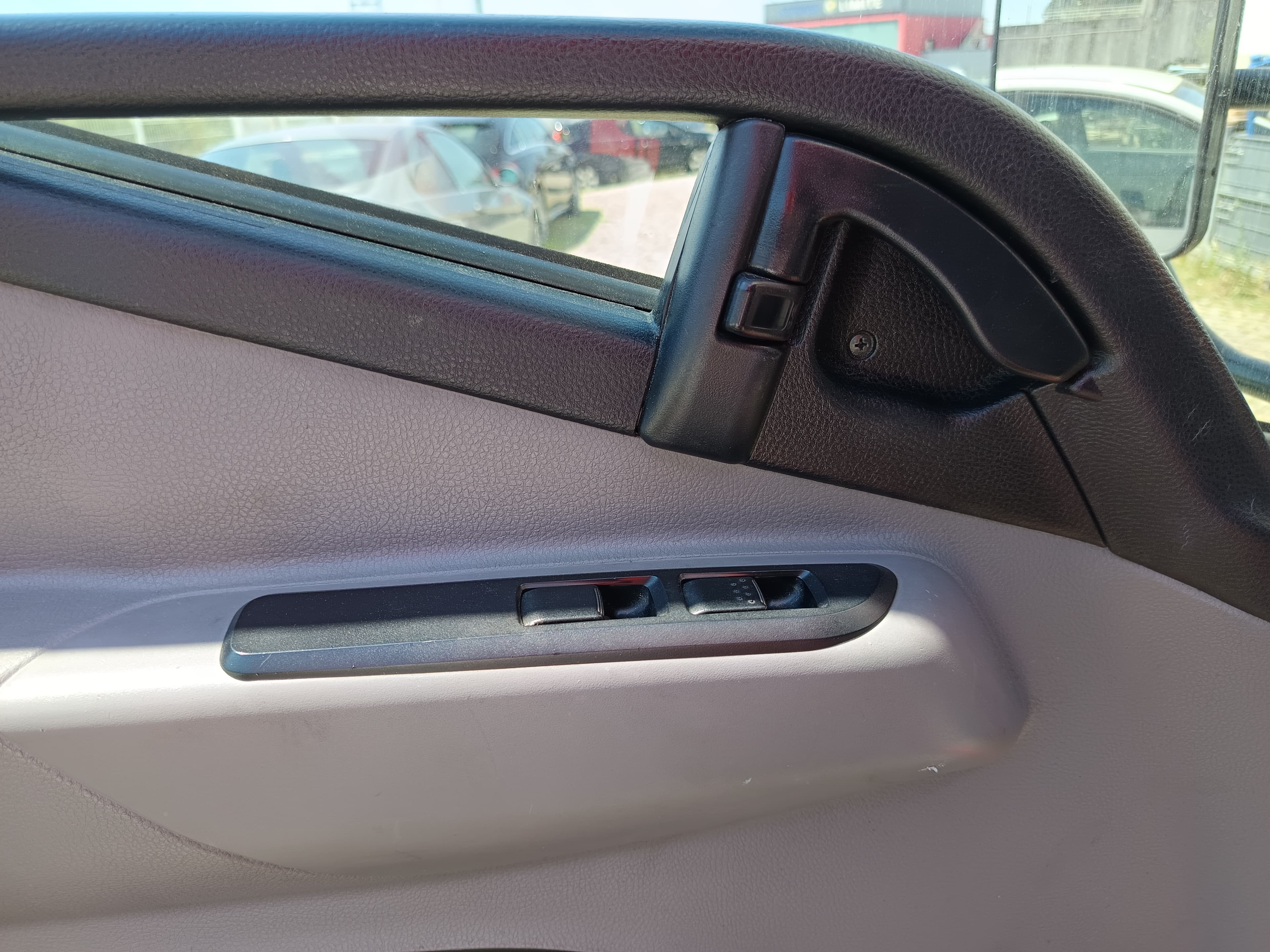 Mitsubishi Canter 3C13 · Ano 2016 — image 27