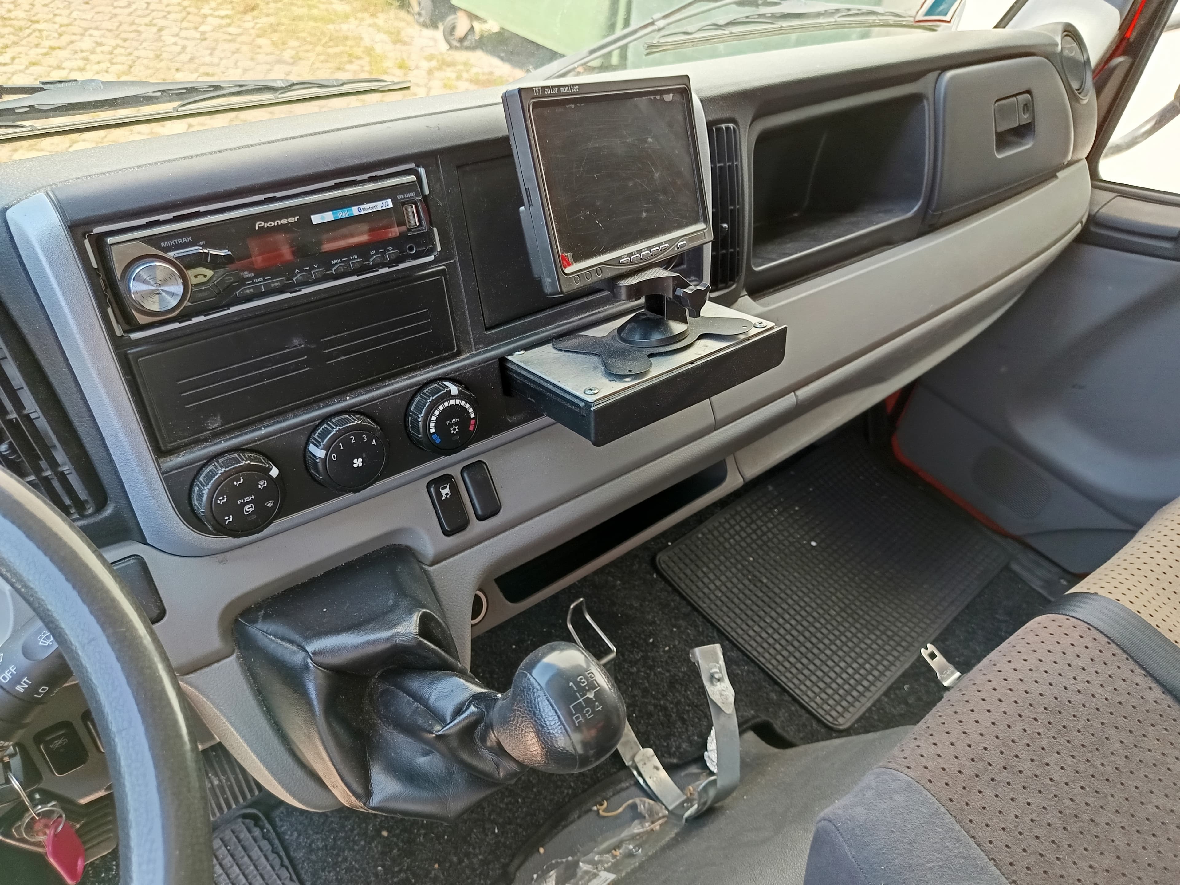 Mitsubishi Canter 3C13 · Ano 2016 — image 31