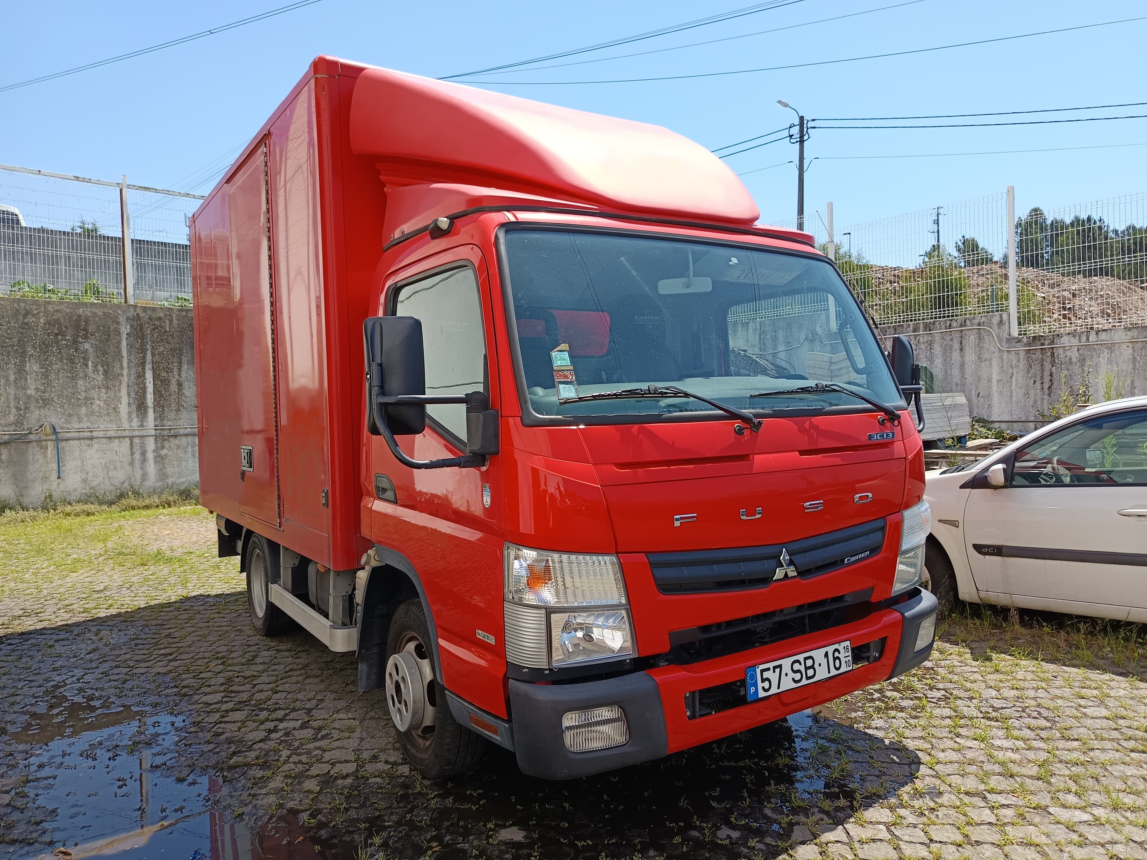 Mitsubishi Canter 3C13 · Ano 2016 — image 2