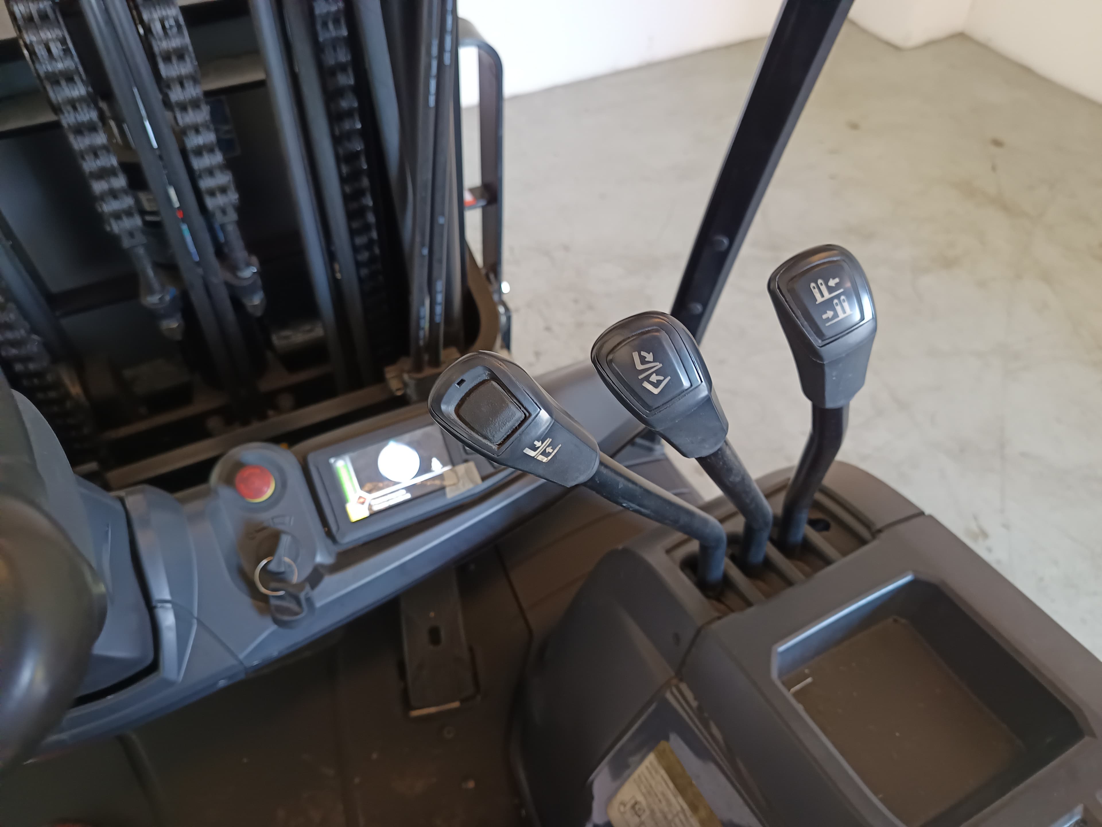Empilhador Mitsubishi — imagen 15