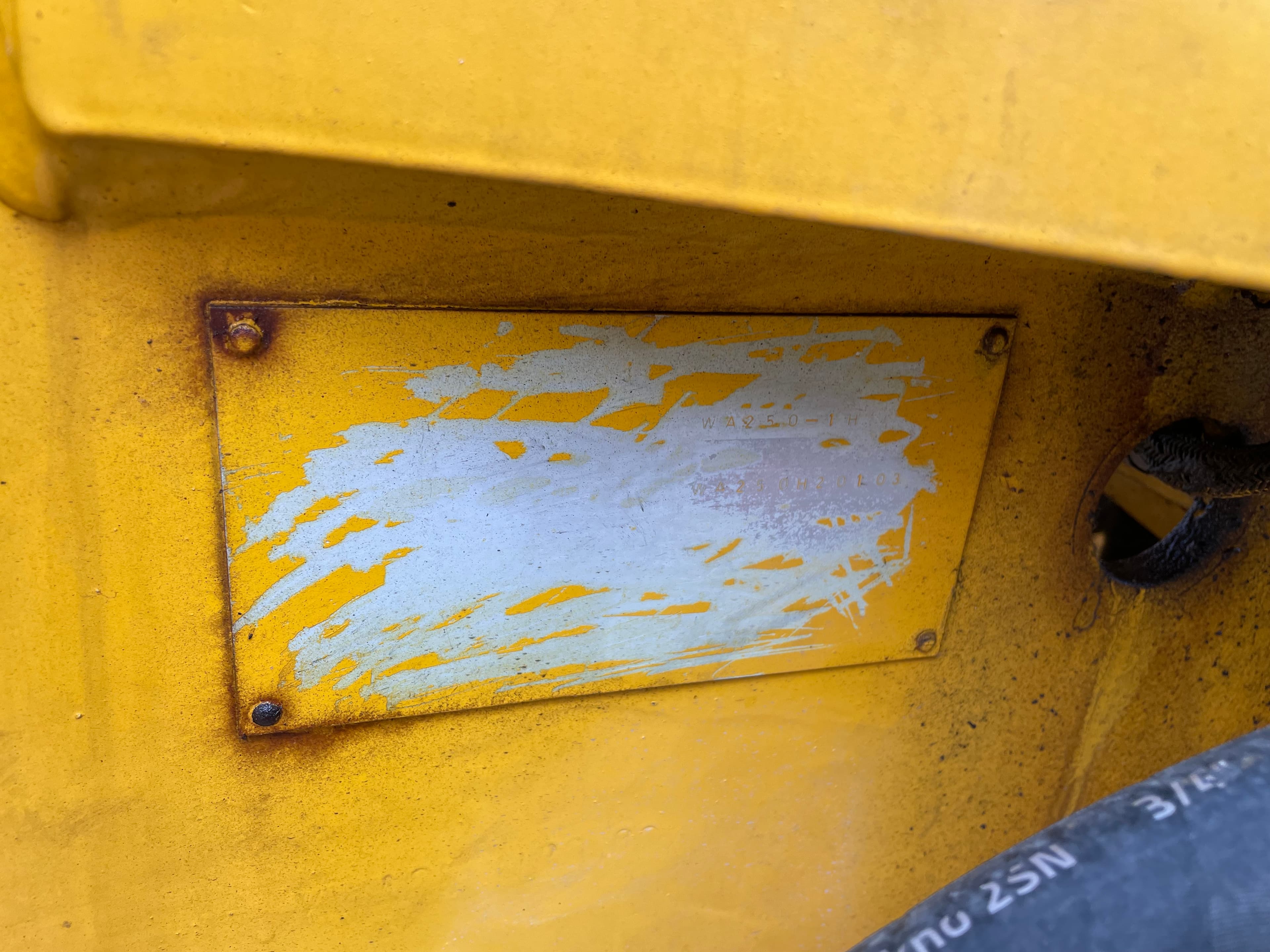 Komatsu Loader — image 7
