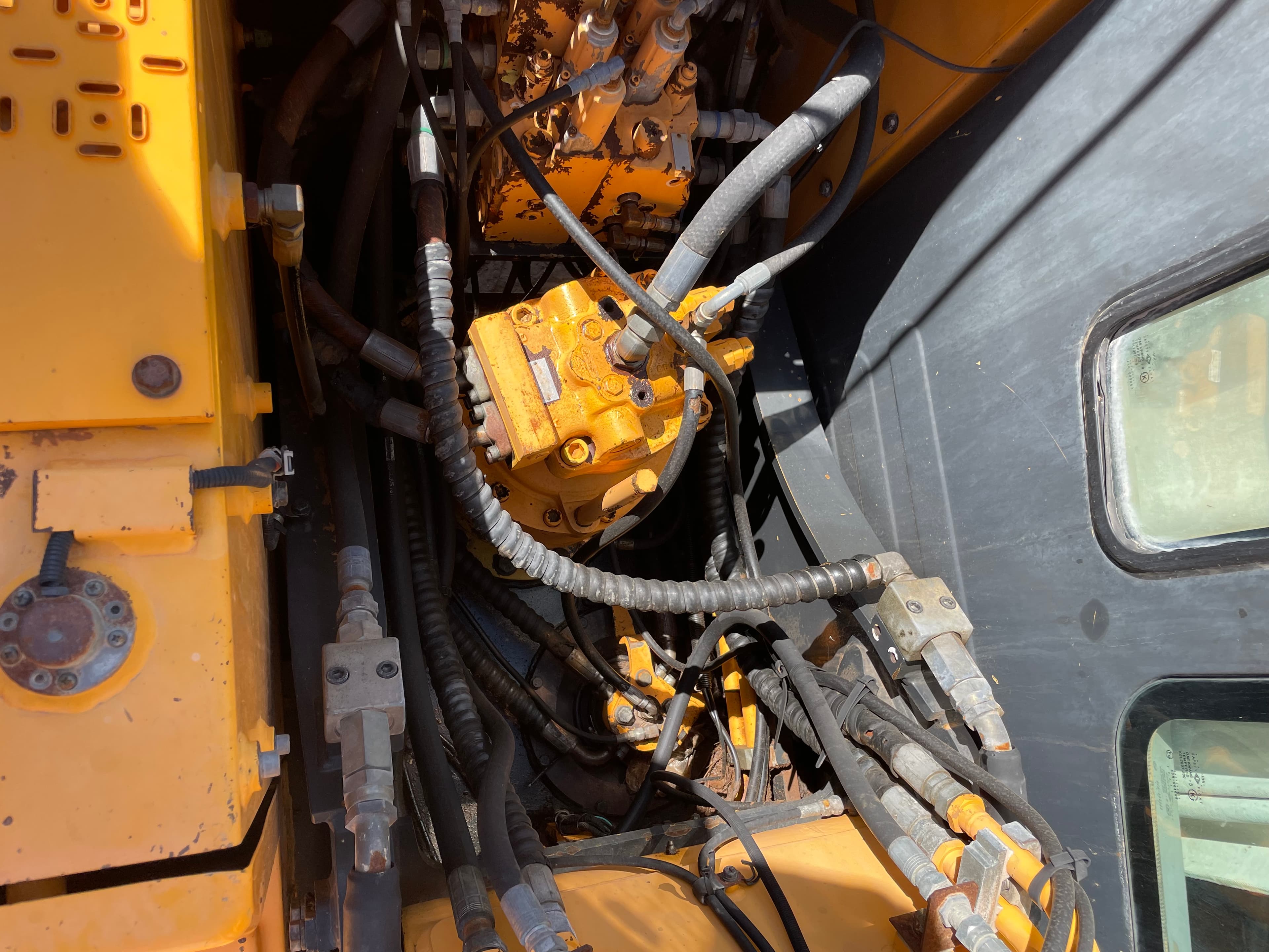 Escavadora Rastos Hyundai — imagen 17