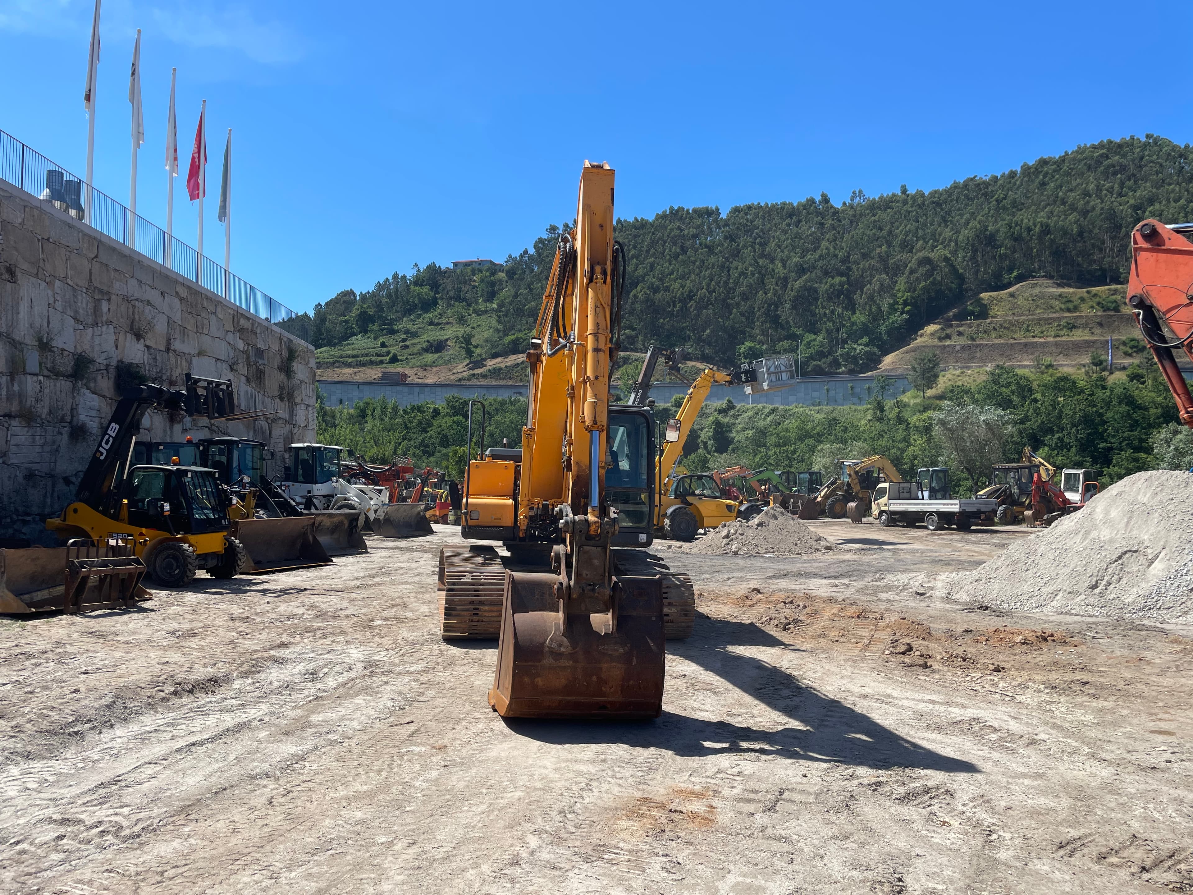 Escavadora Rastos Hyundai — imagen 3