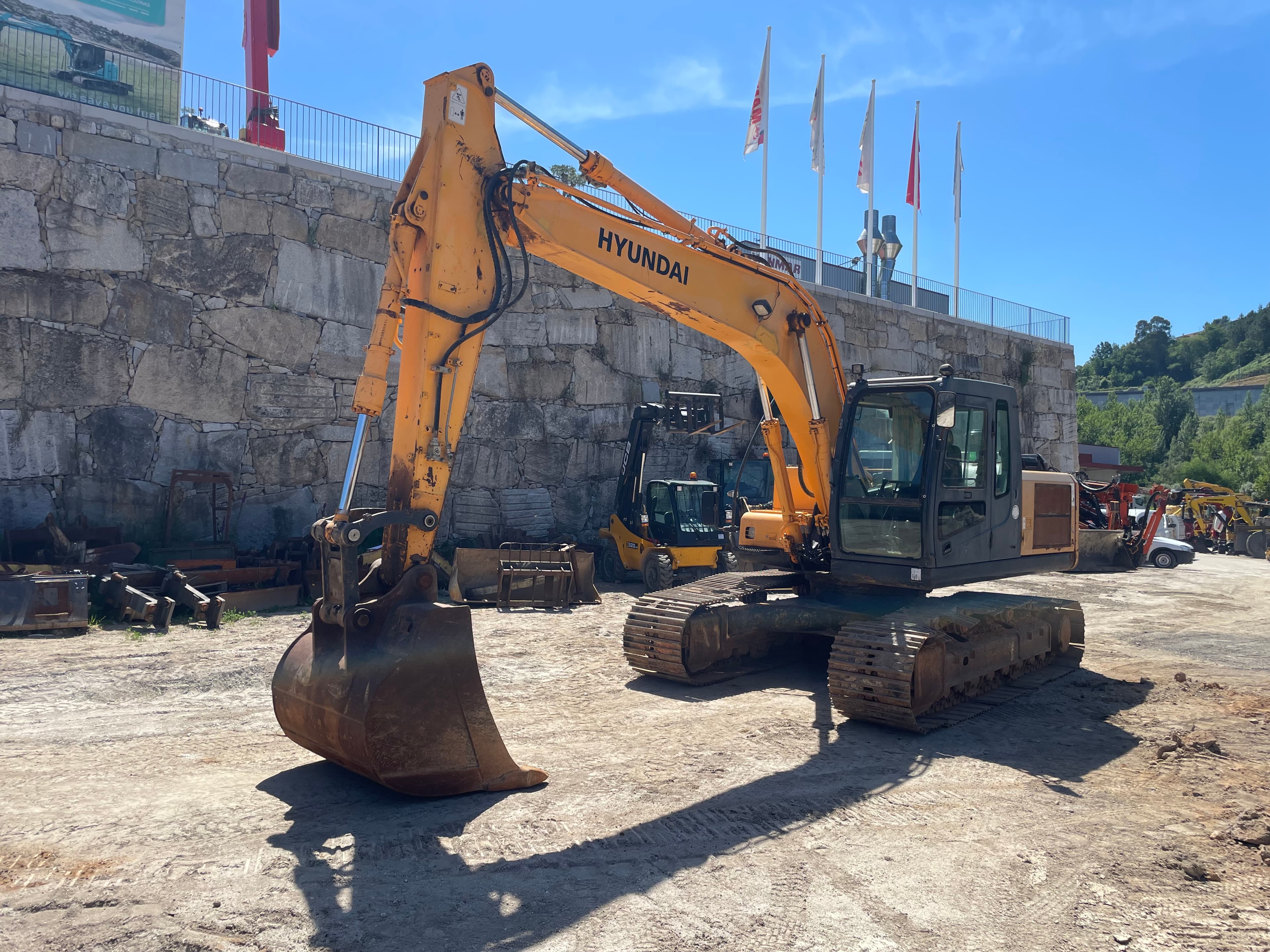 Escavadora Rastos Hyundai — imagen 4