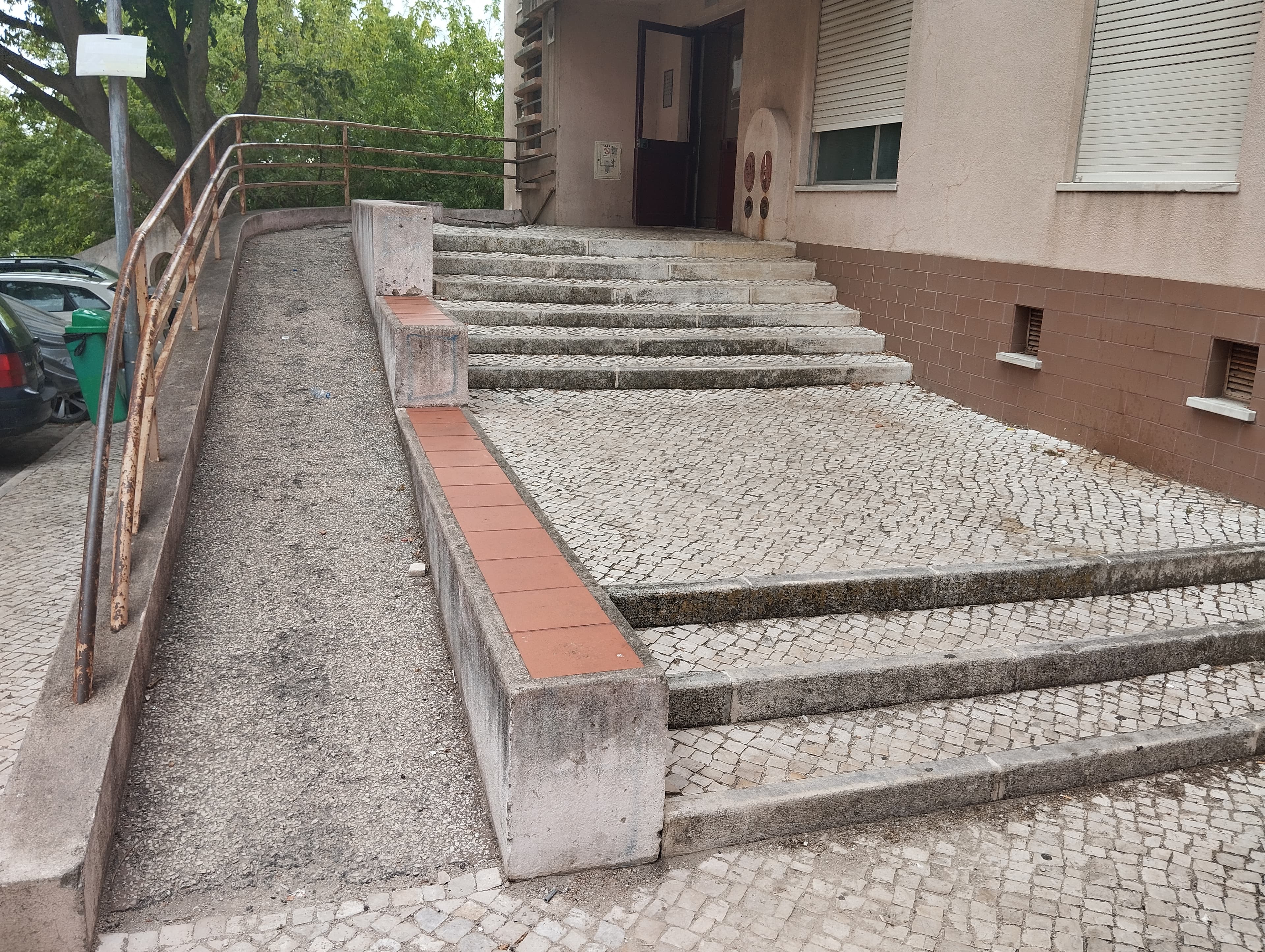 Proporção de 1/2 de Apartamento T2 · Setúbal — imagem 6