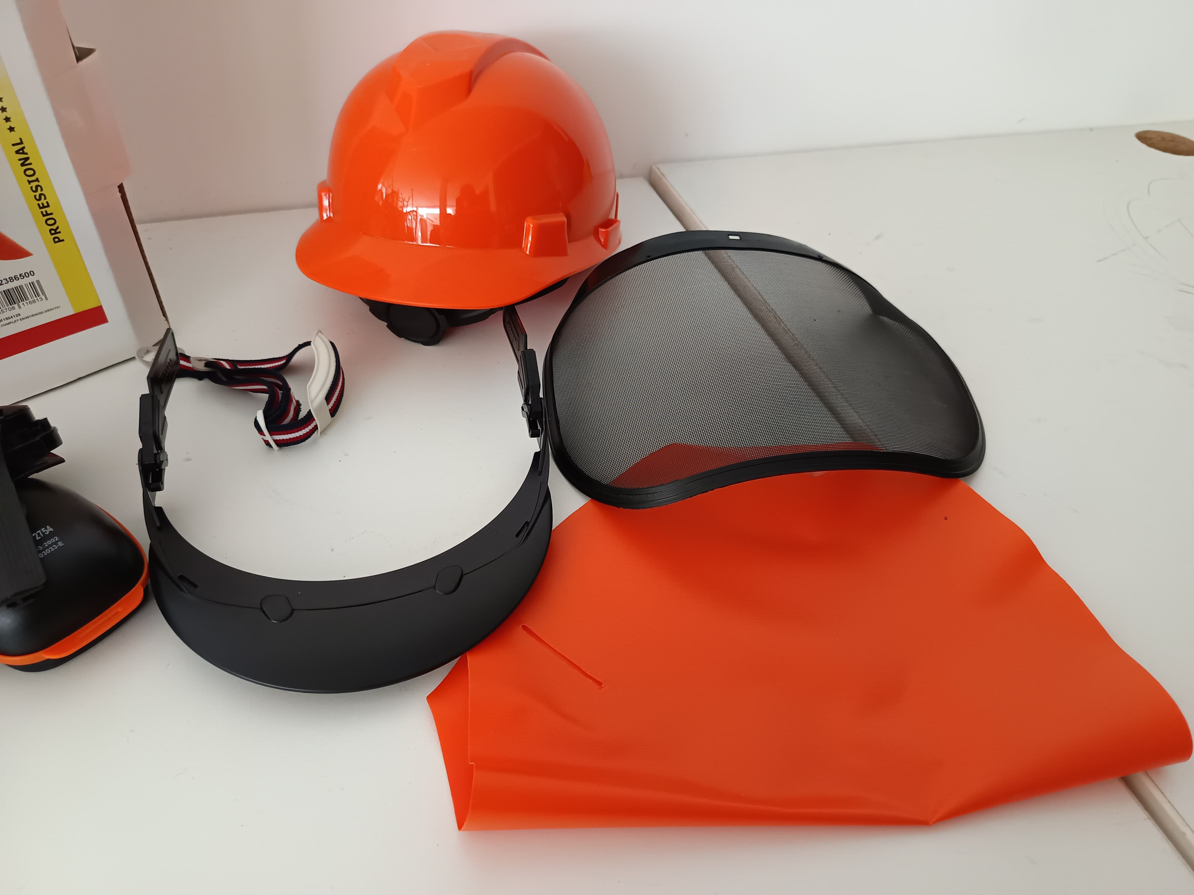 Casco de Protección Forestal Basic — imagen 4