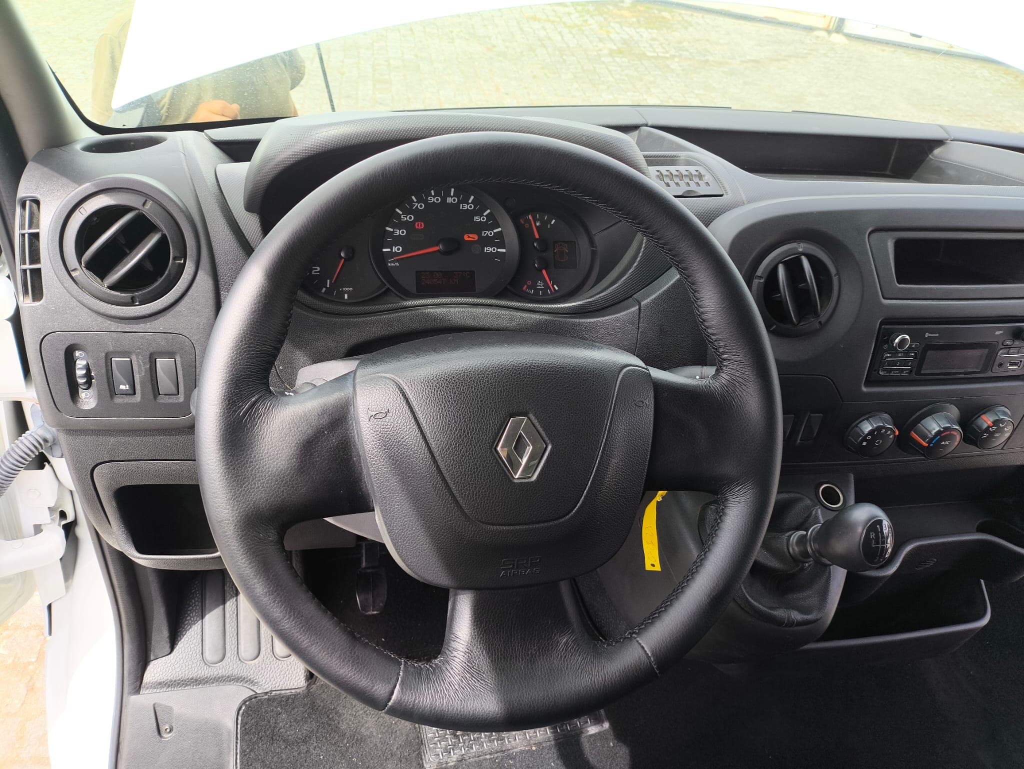 Renault Master · Ano 2019 — imagen 26