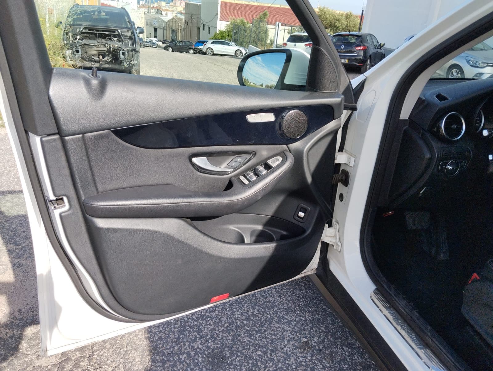 Mercedes-Benz GLC · Ano 2015 — image 19