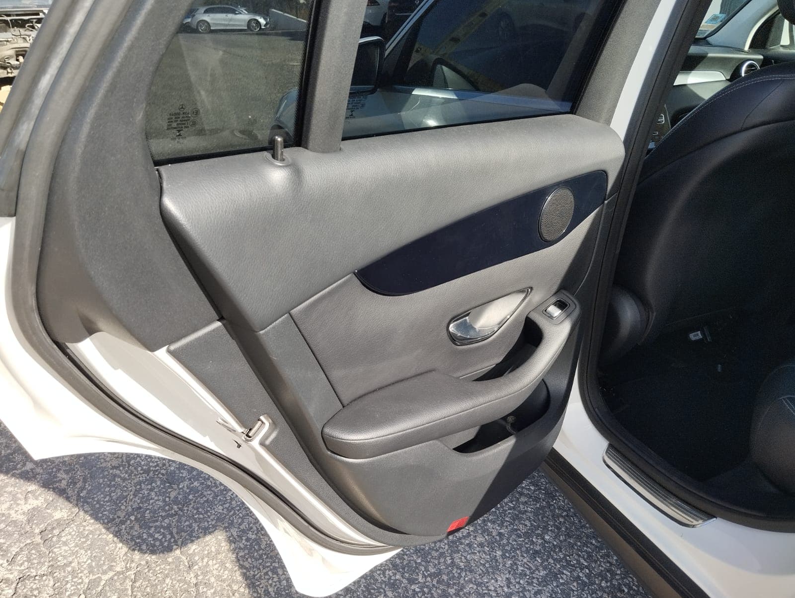 Mercedes-Benz GLC · Ano 2015 — image 16