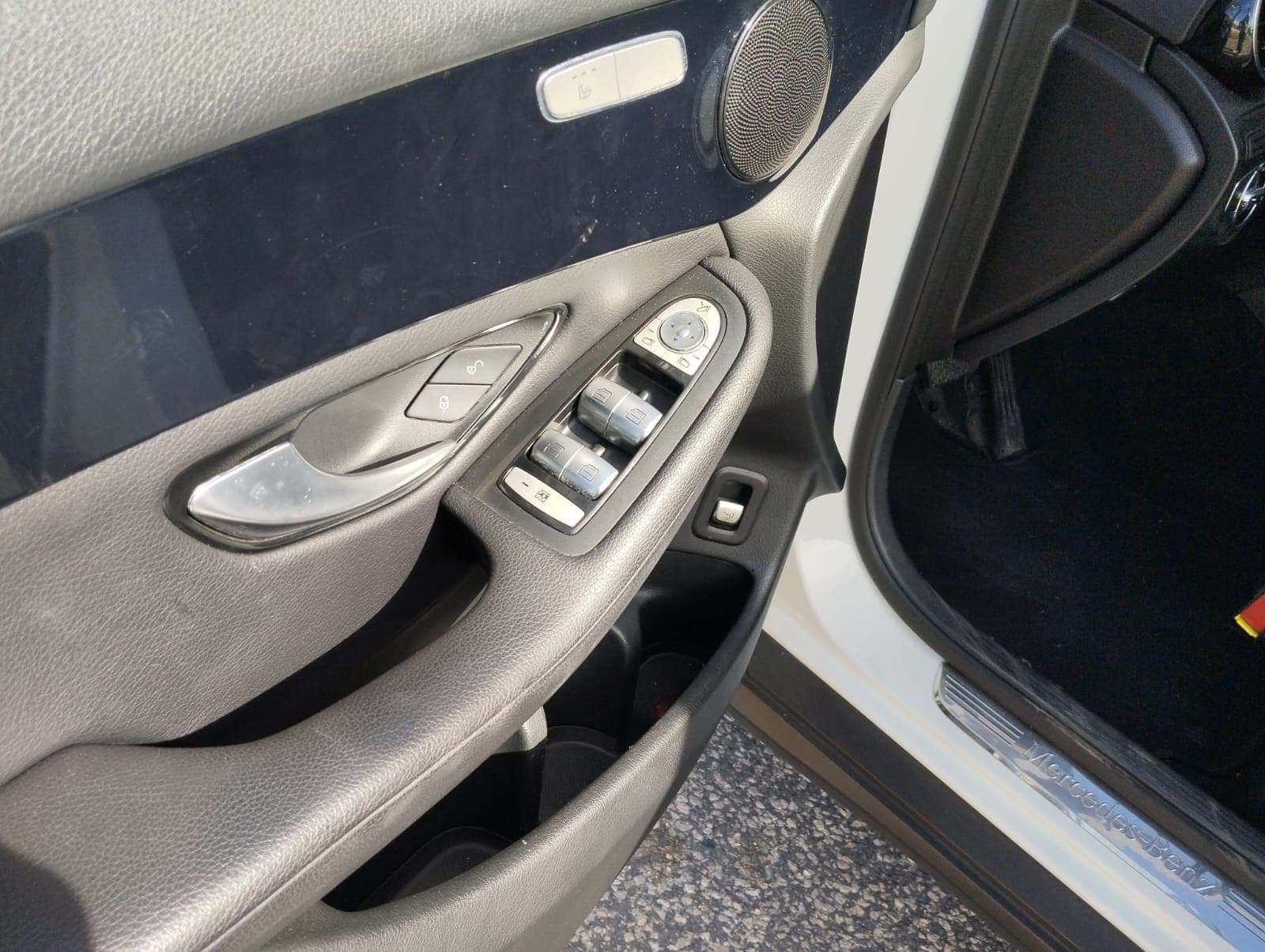 Mercedes-Benz GLC · Ano 2015 — image 17