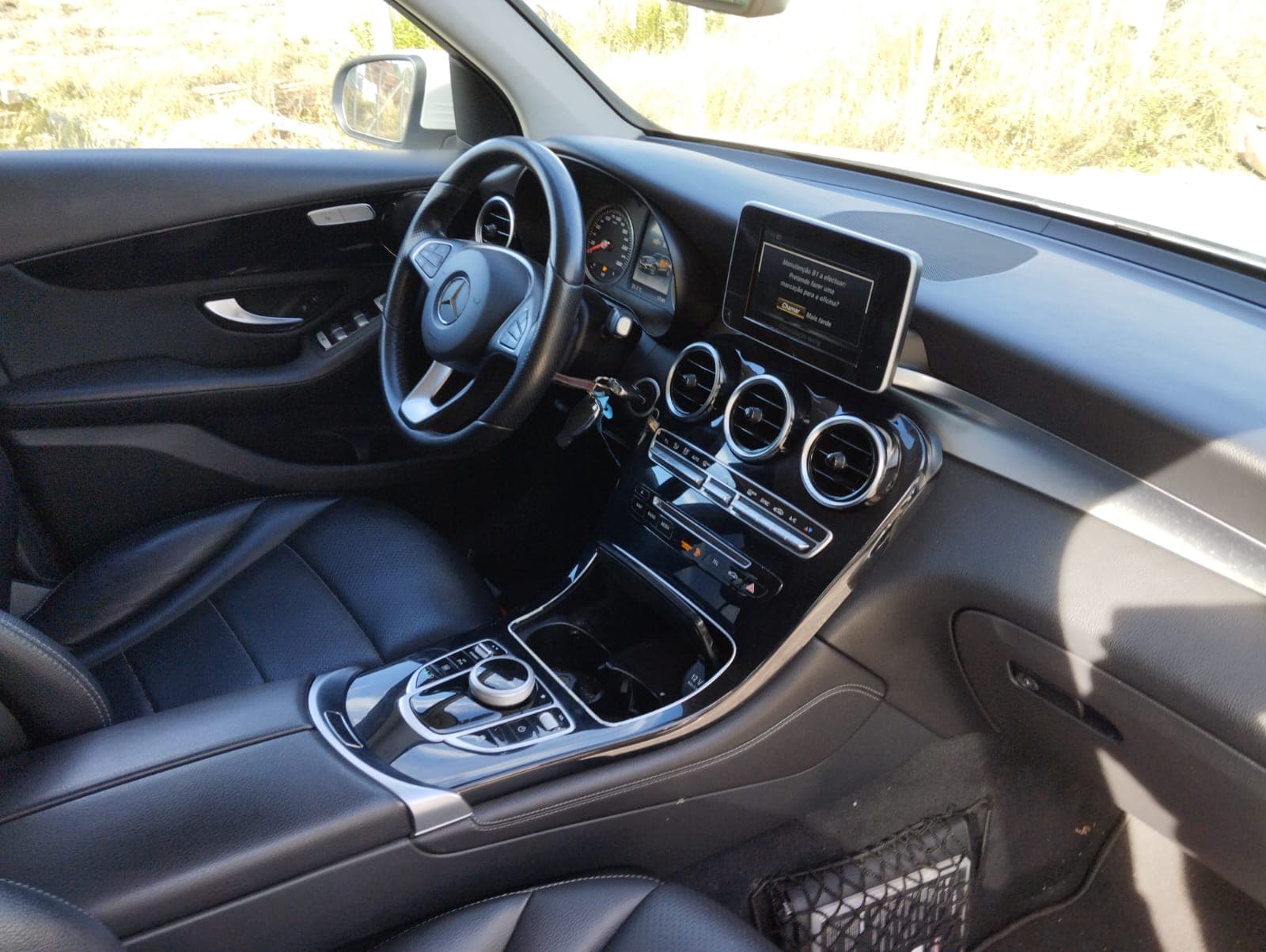 Mercedes-Benz GLC · Ano 2015 — image 15