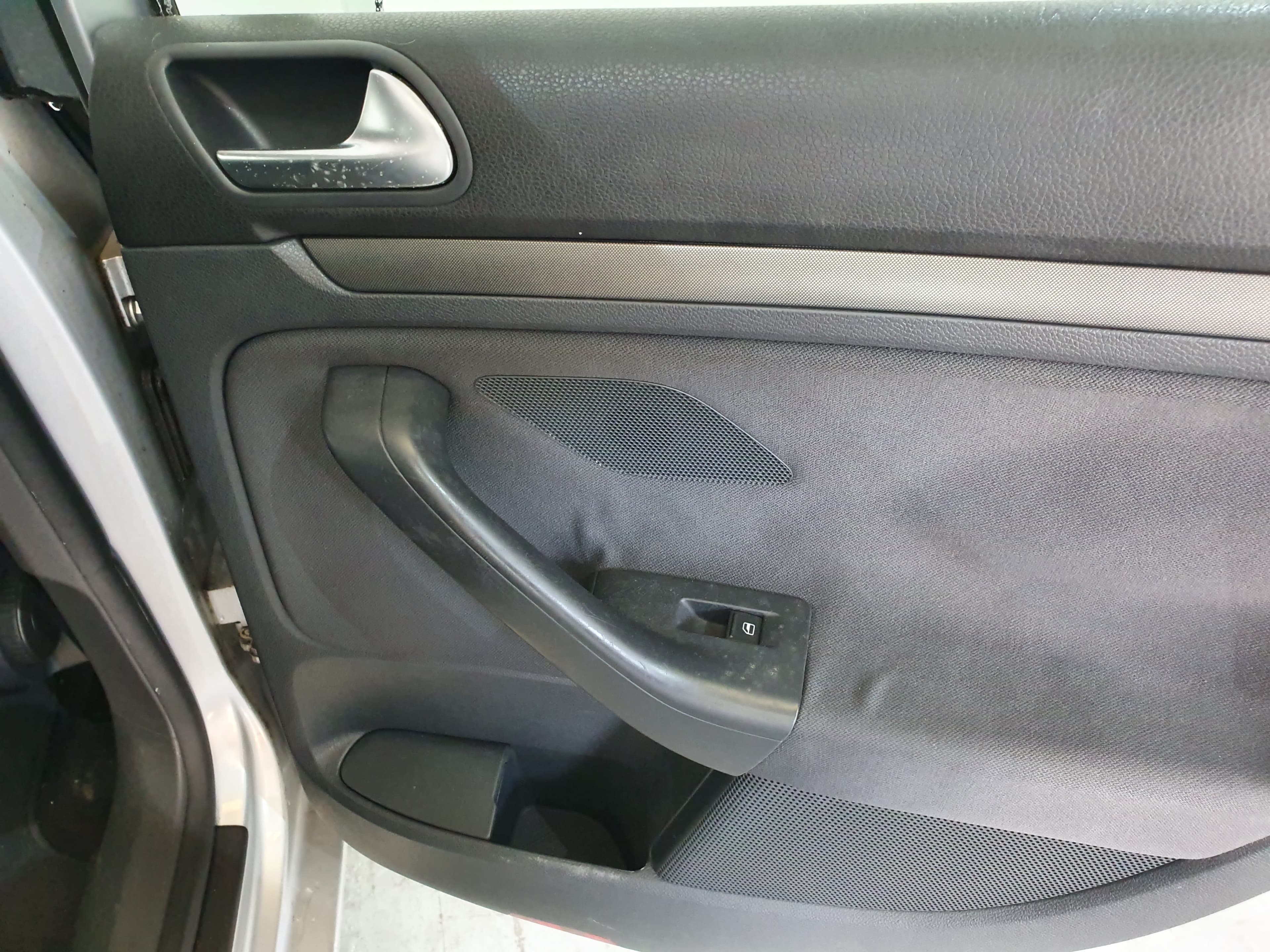 Volkswagen Golf 1.4 FSI · Ano 2005 — imagem 23