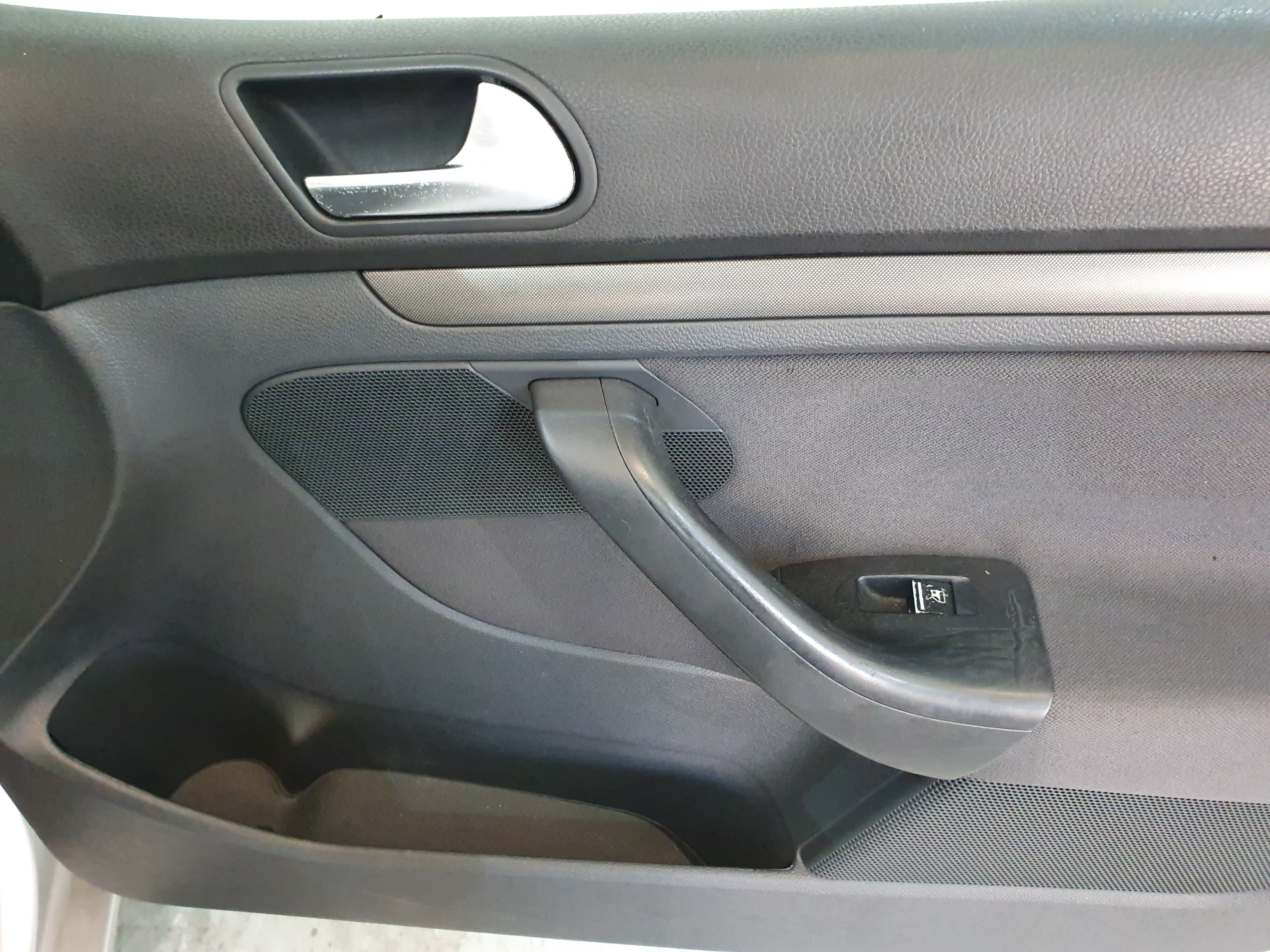 Volkswagen Golf 1.4 FSI · Ano 2005 — imagem 26