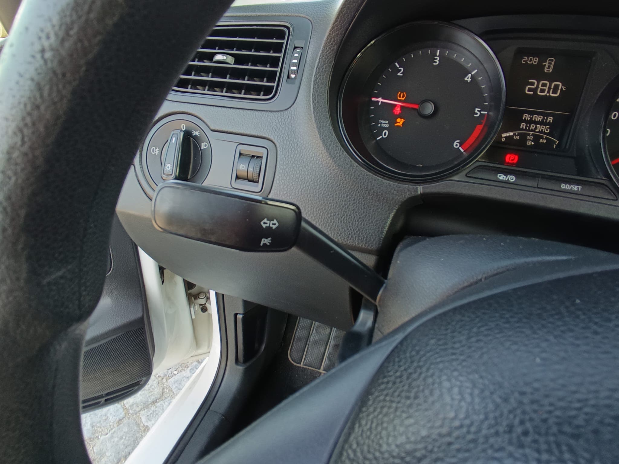 Volkswagen Polo · Ano 2014 — image 30