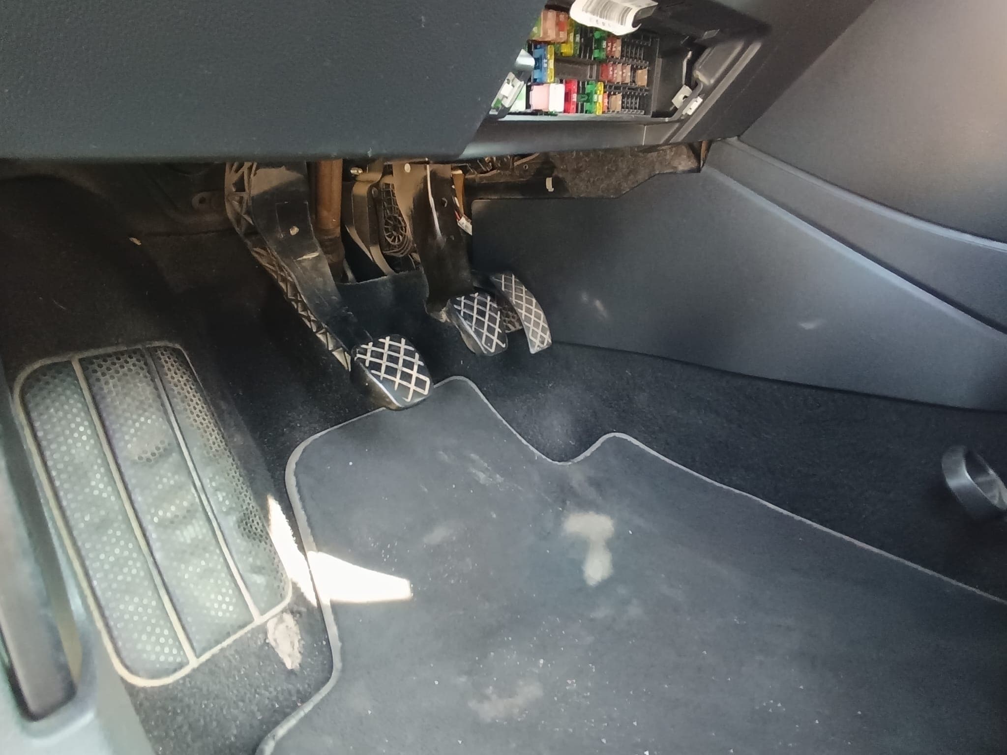 Volkswagen Polo · Ano 2014 — image 29