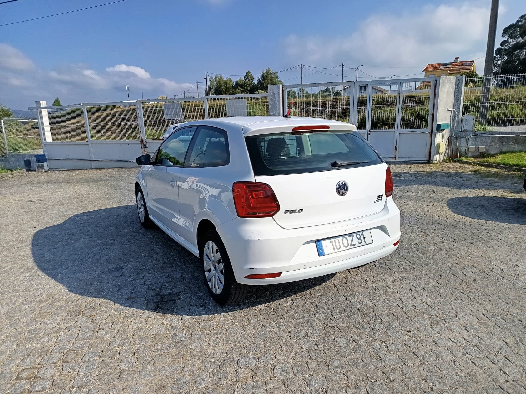 Volkswagen Polo · Ano 2014 — image 4