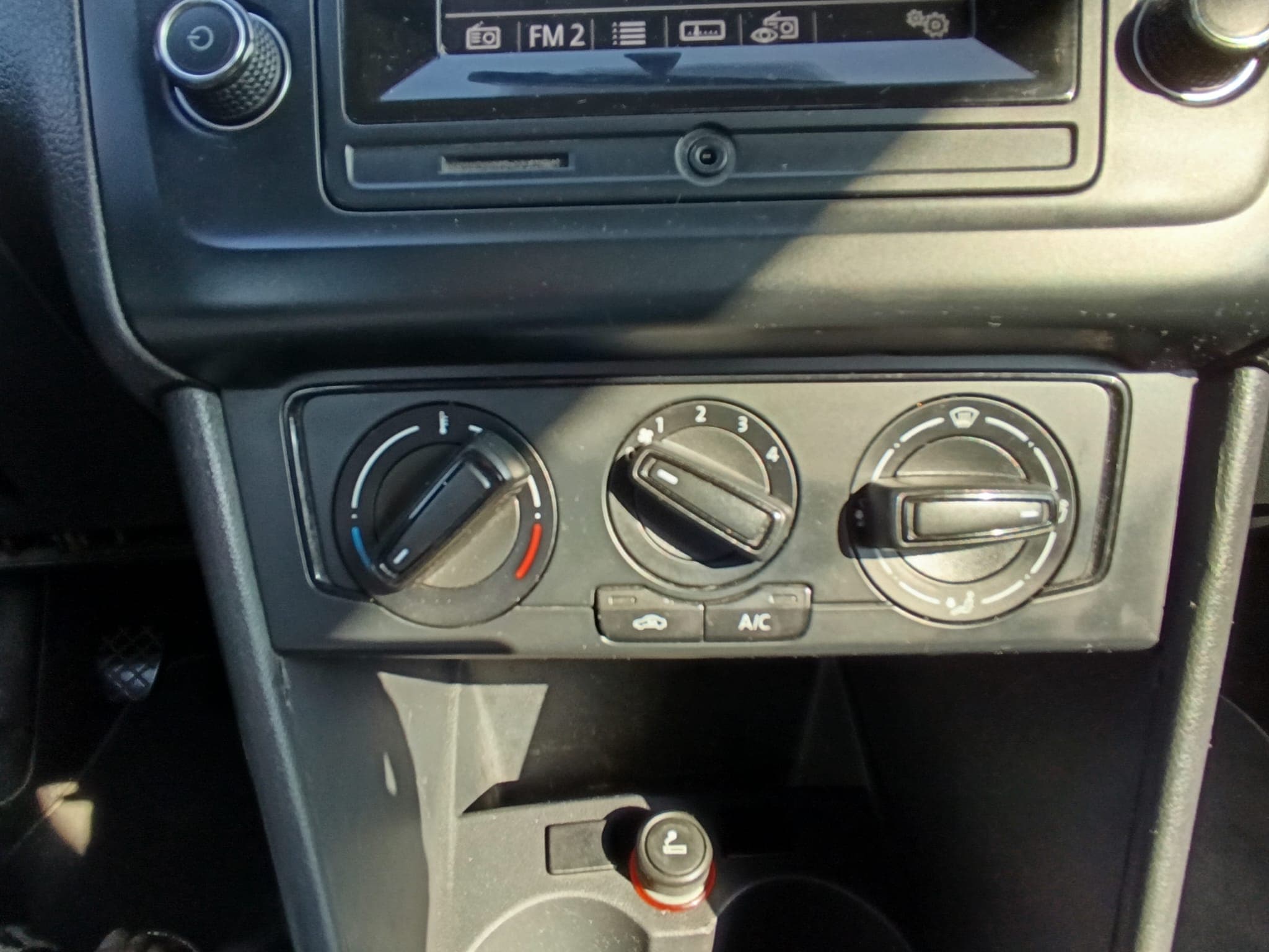 Volkswagen Polo · Ano 2014 — image 26