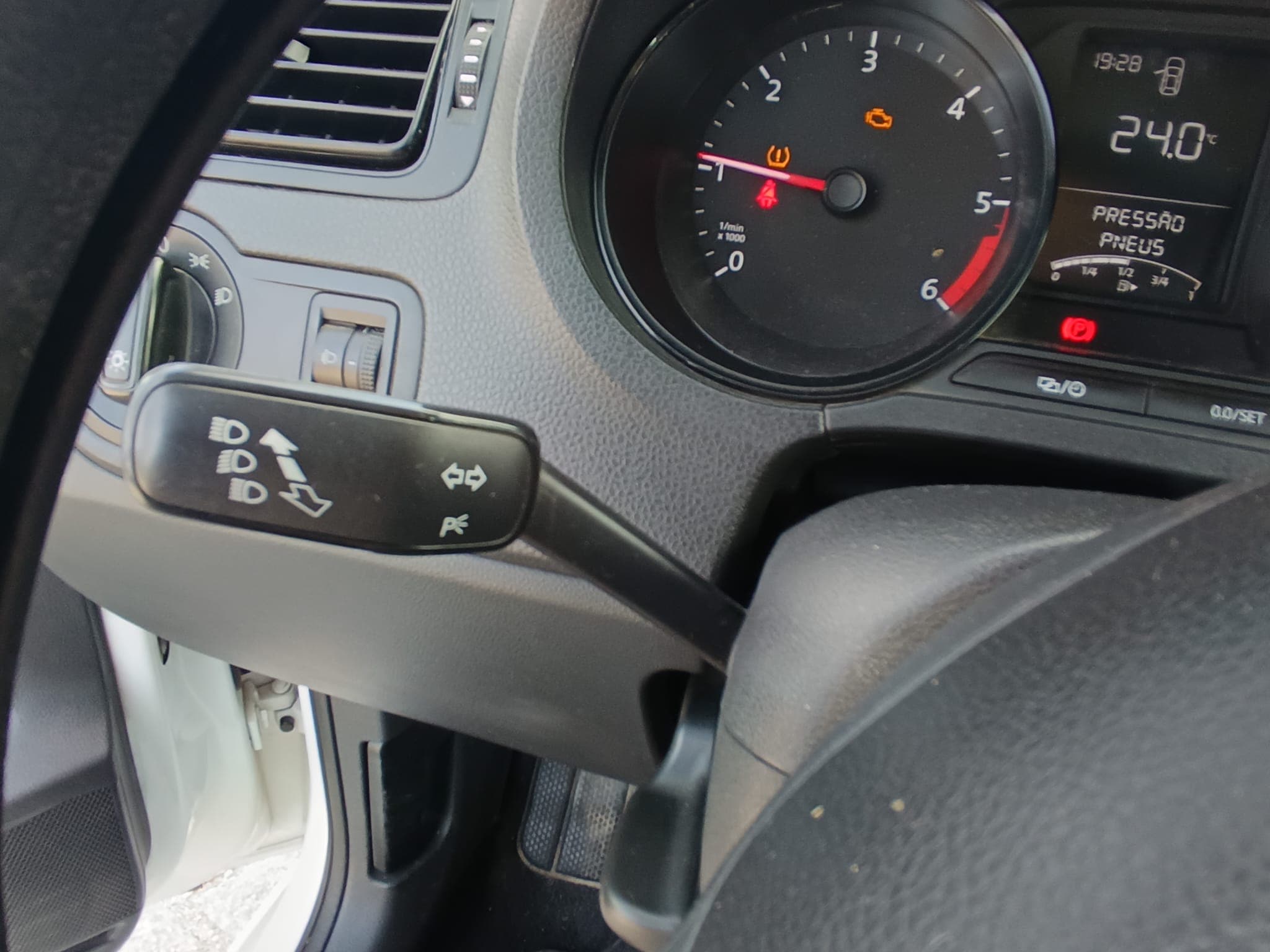 Volkswagen Polo · Ano 2014 — imagen 33