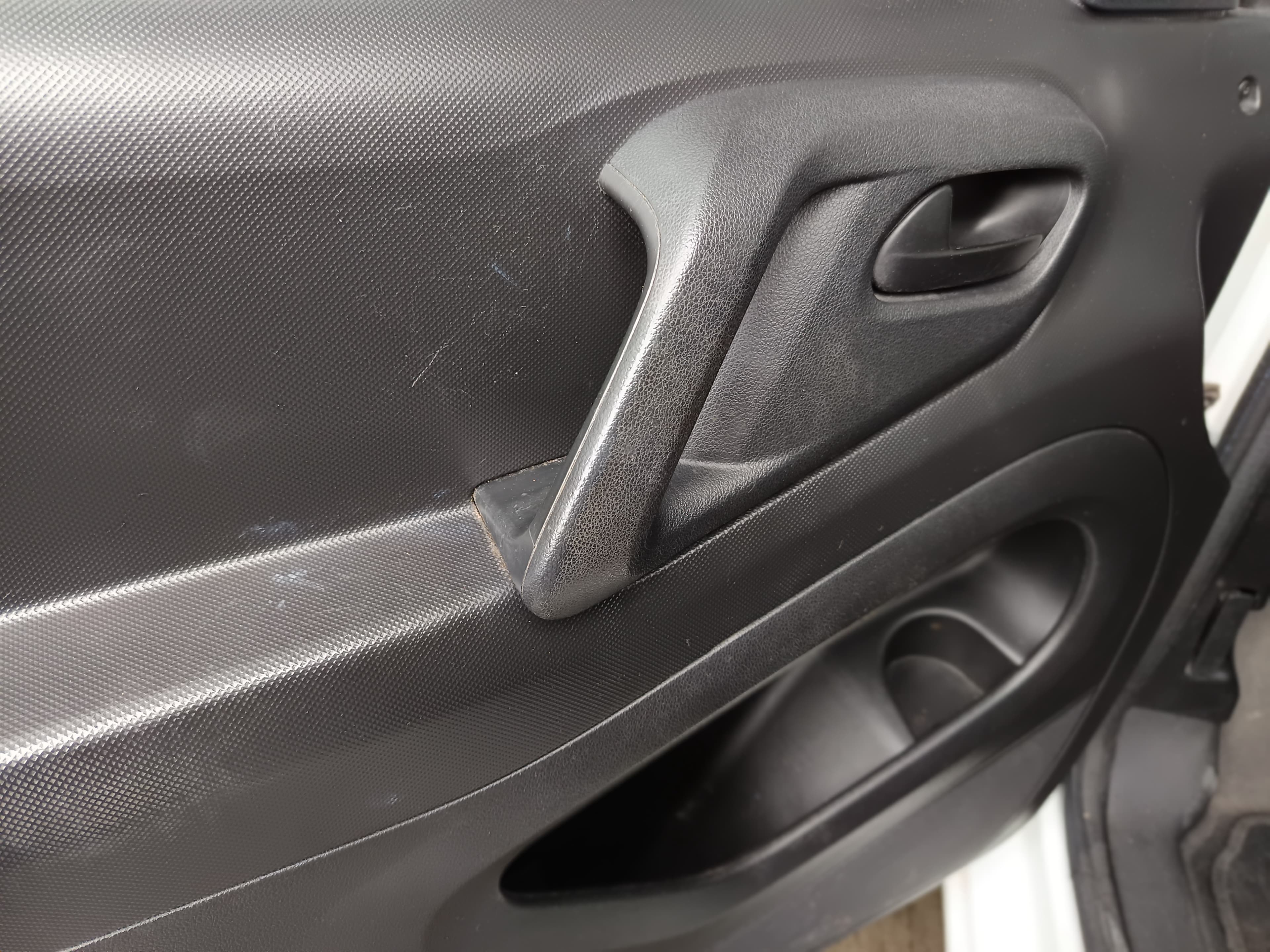 Peugeot Partner · Ano 2017 — imagem 21