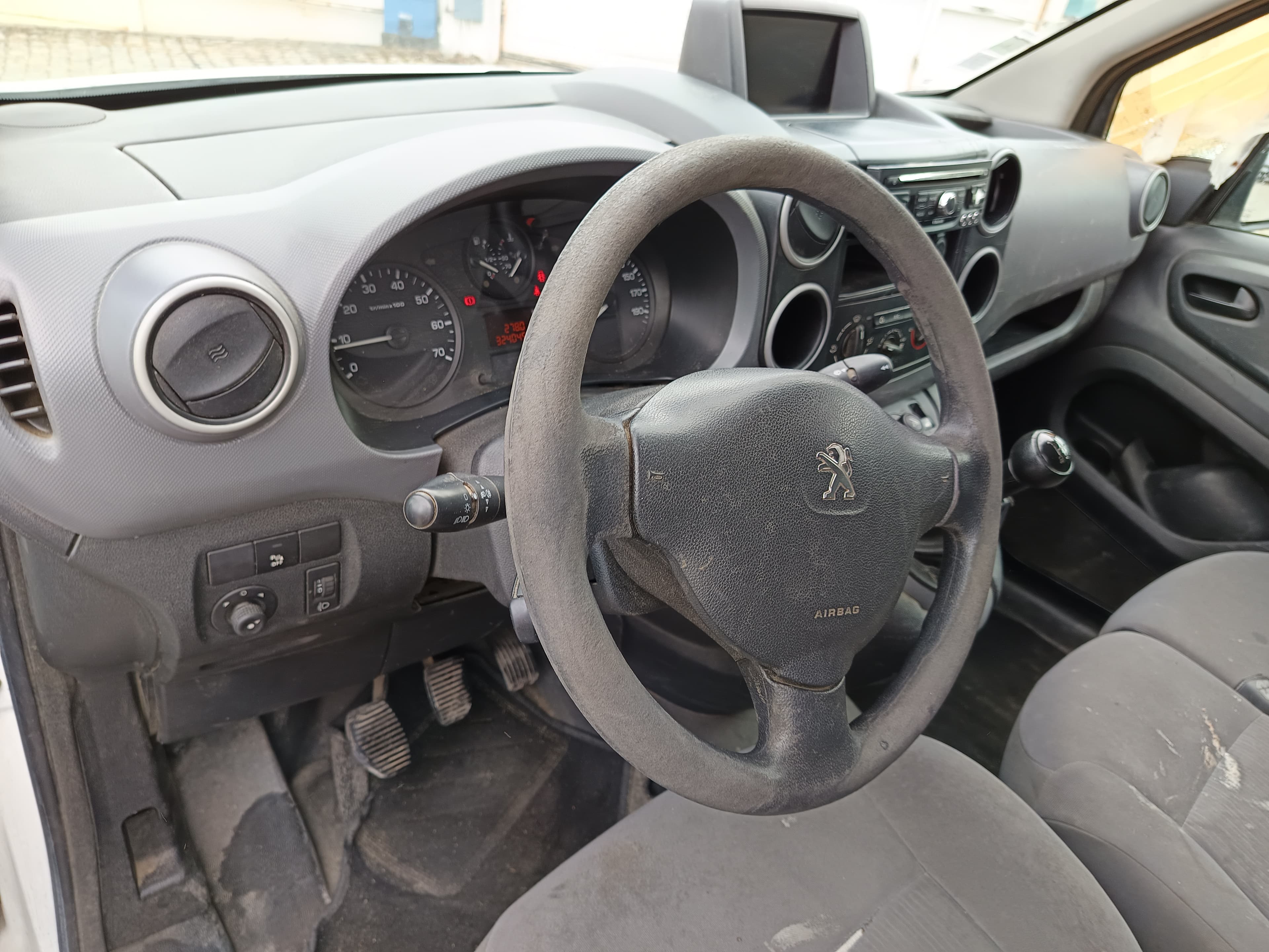 Peugeot Patner · Ano 2014 — imagen 30