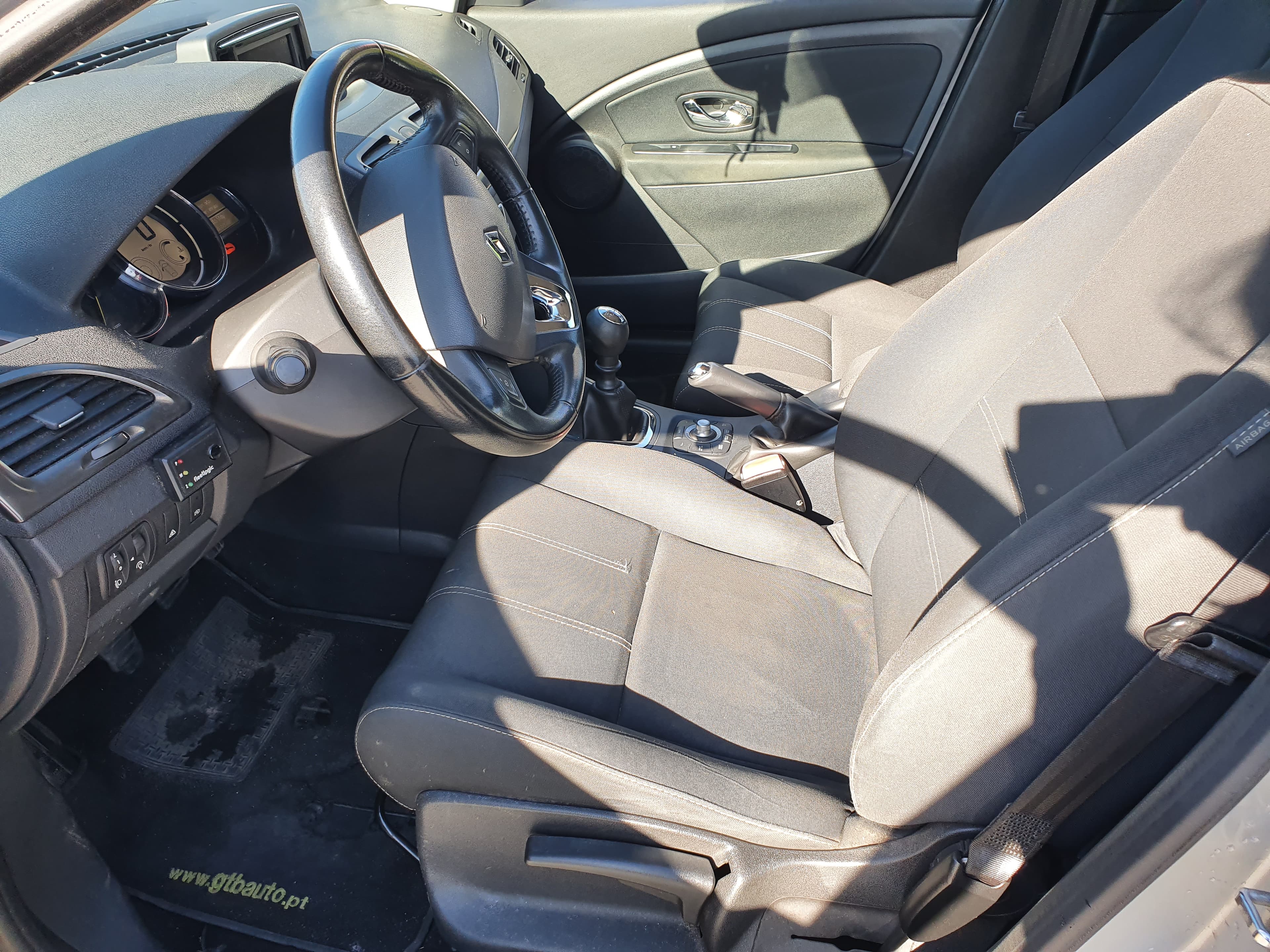 Renault Mégane 1.5 DCI  · Ano 2013 — imagen 31