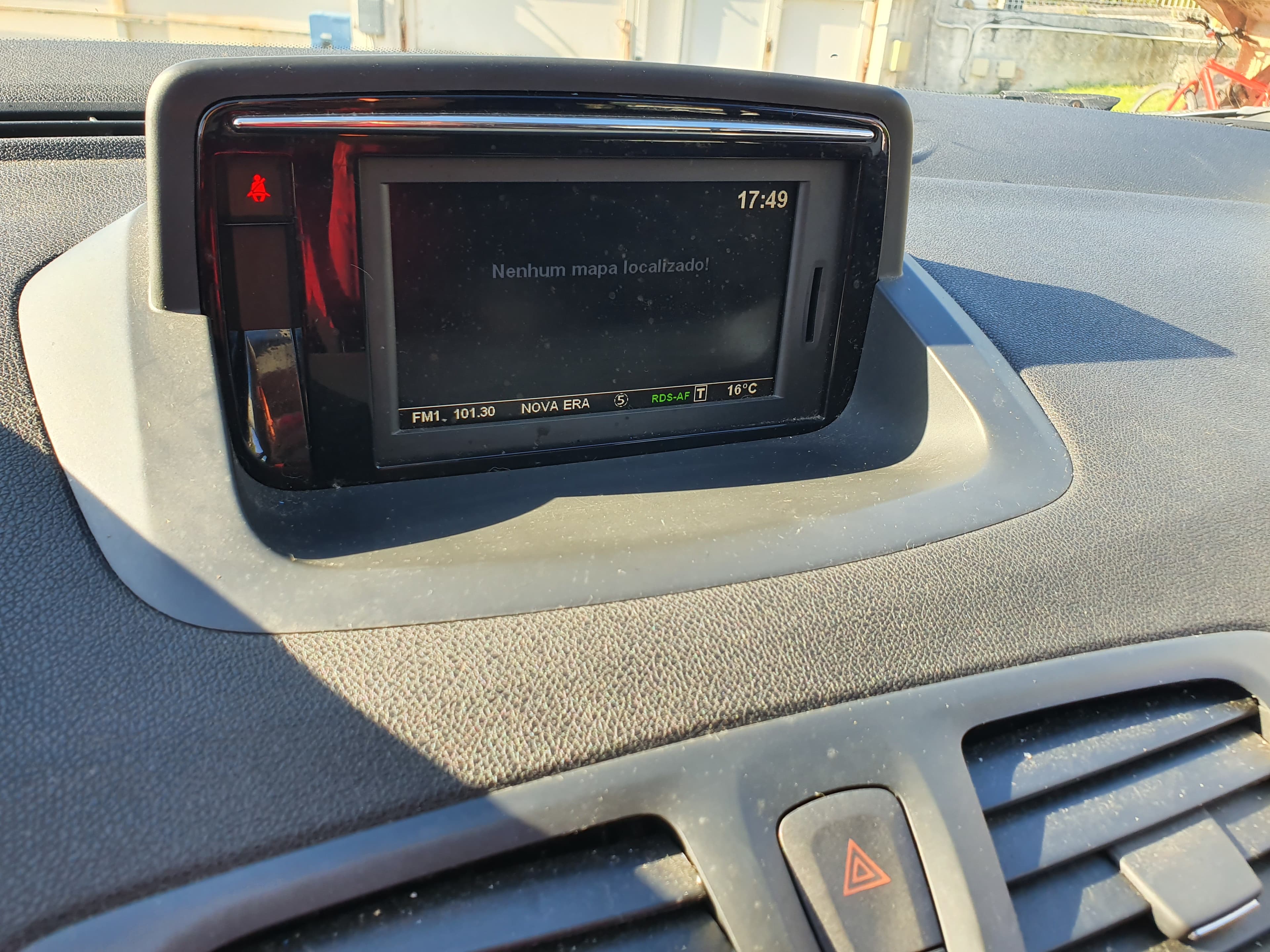 Renault Mégane 1.5 DCI  · Ano 2013 — imagen 38