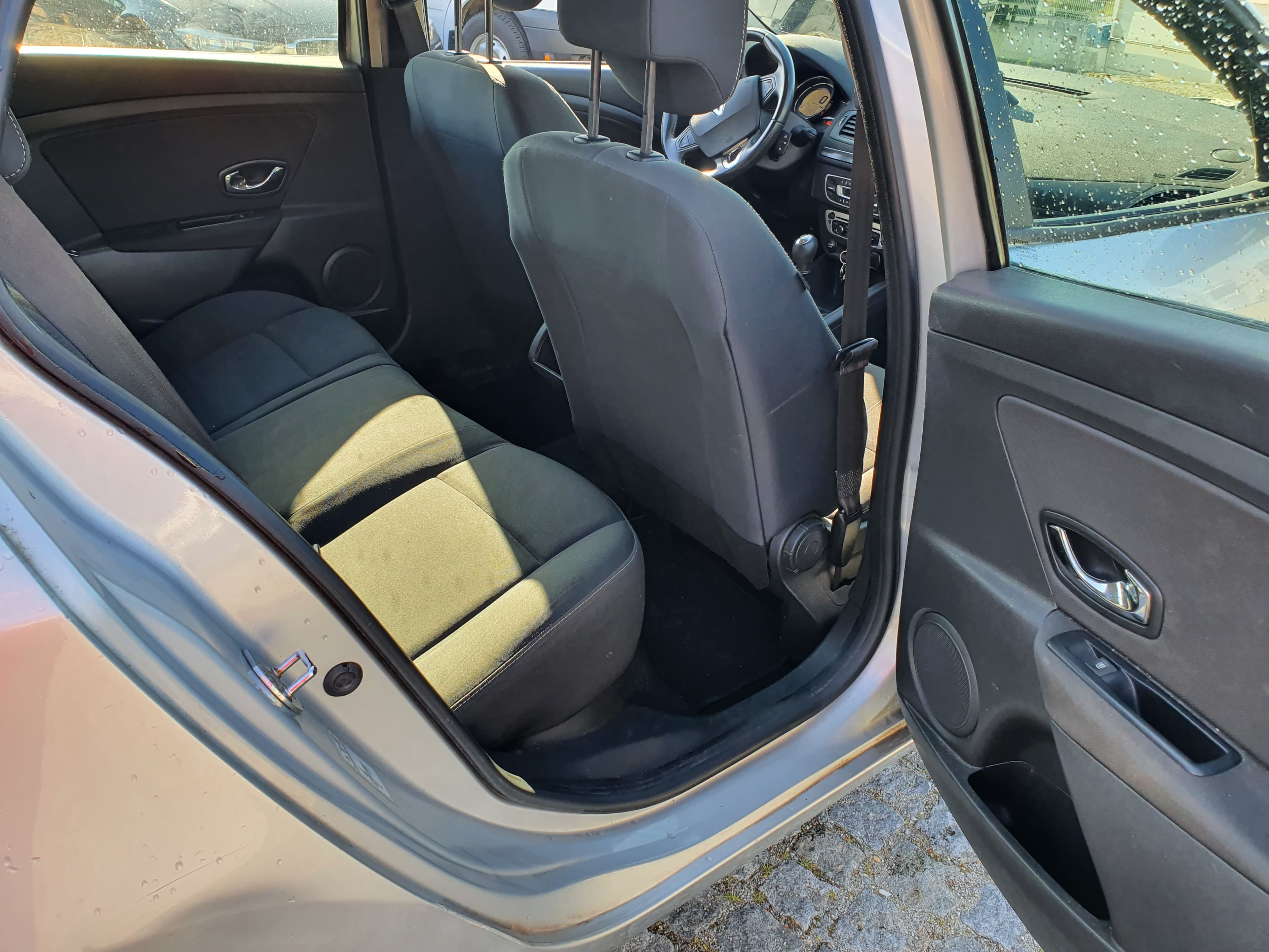 Renault Mégane 1.5 DCI  · Ano 2013 — imagen 19